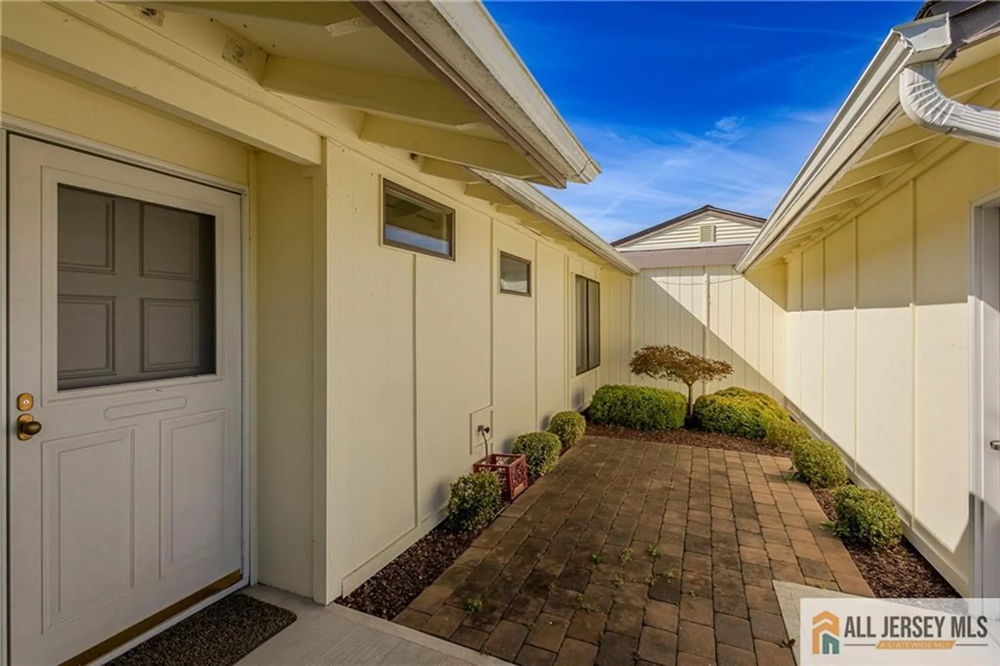 Property Slideshow image 4 of 33 | 30 larch plz a, Monroe, NJ, 08831