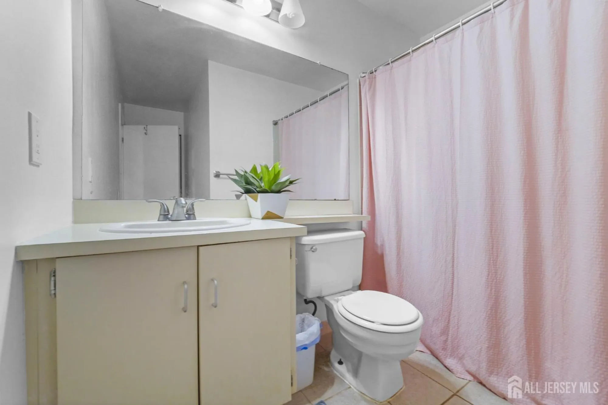 Property Slideshow image 11 of 12 | 279 hatfield ln, East Brunswick, NJ, 08816