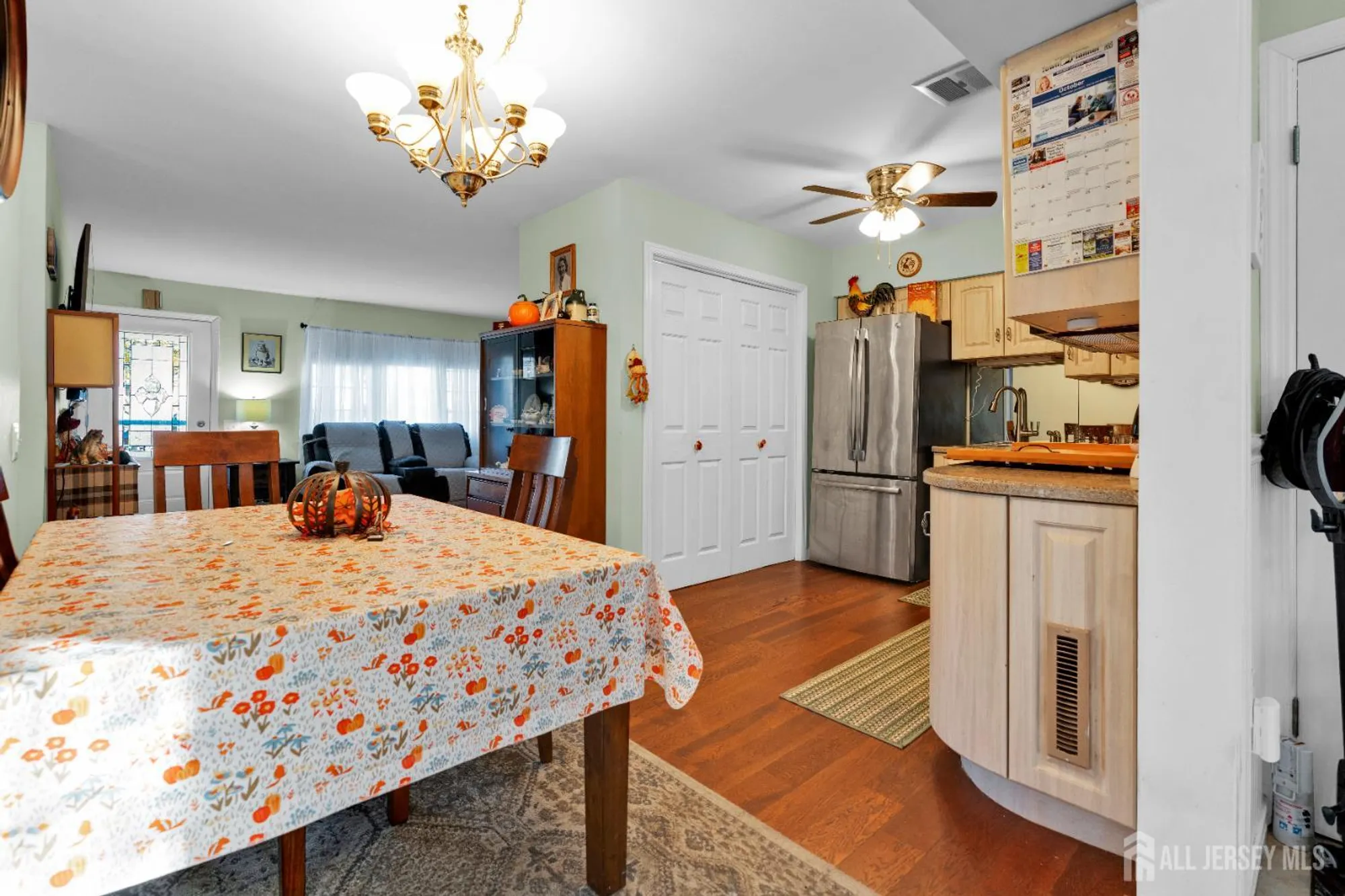 Property Slideshow image 6 of 22 | 48 haven dr, Old Bridge, NJ, 07747