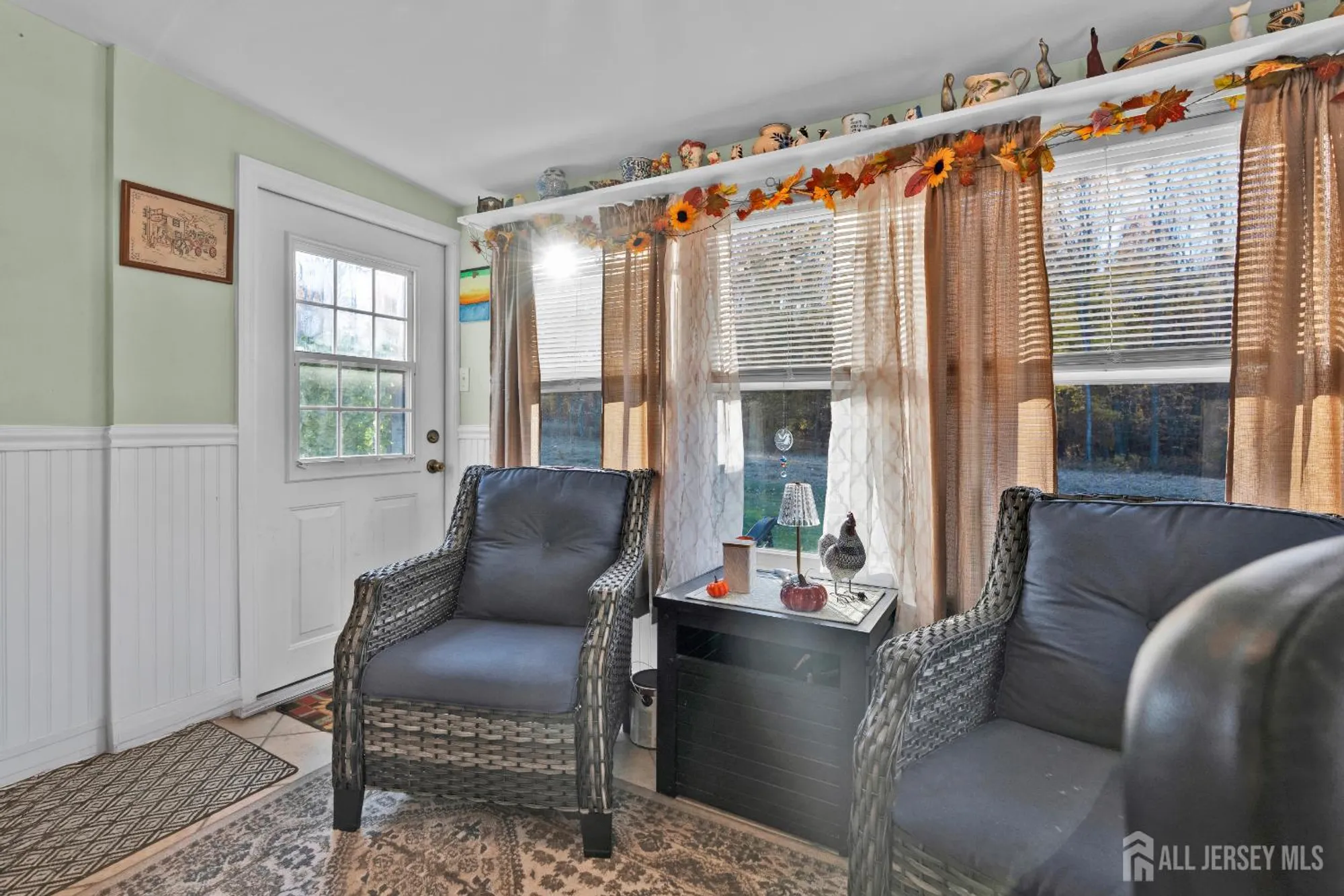 Property Slideshow image 9 of 22 | 48 haven dr, Old Bridge, NJ, 07747