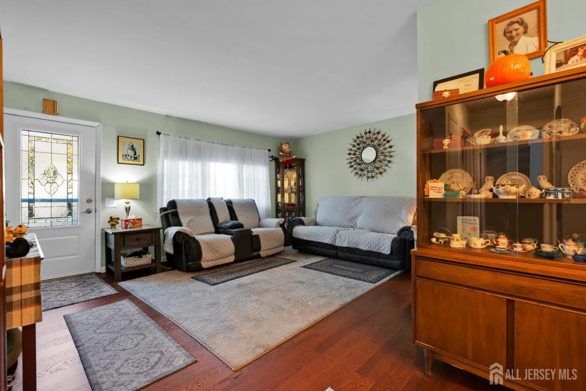 Property Slideshow image 4 of 22 | 48 haven dr, Old Bridge, NJ, 07747