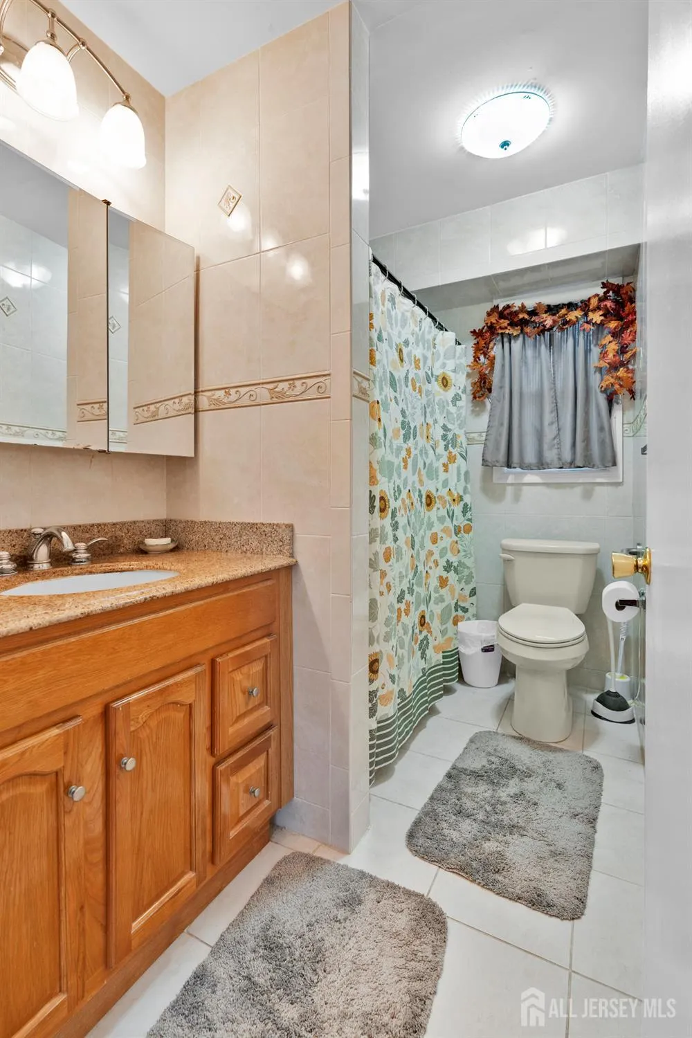 Property Slideshow image 8 of 22 | 48 haven dr, Old Bridge, NJ, 07747