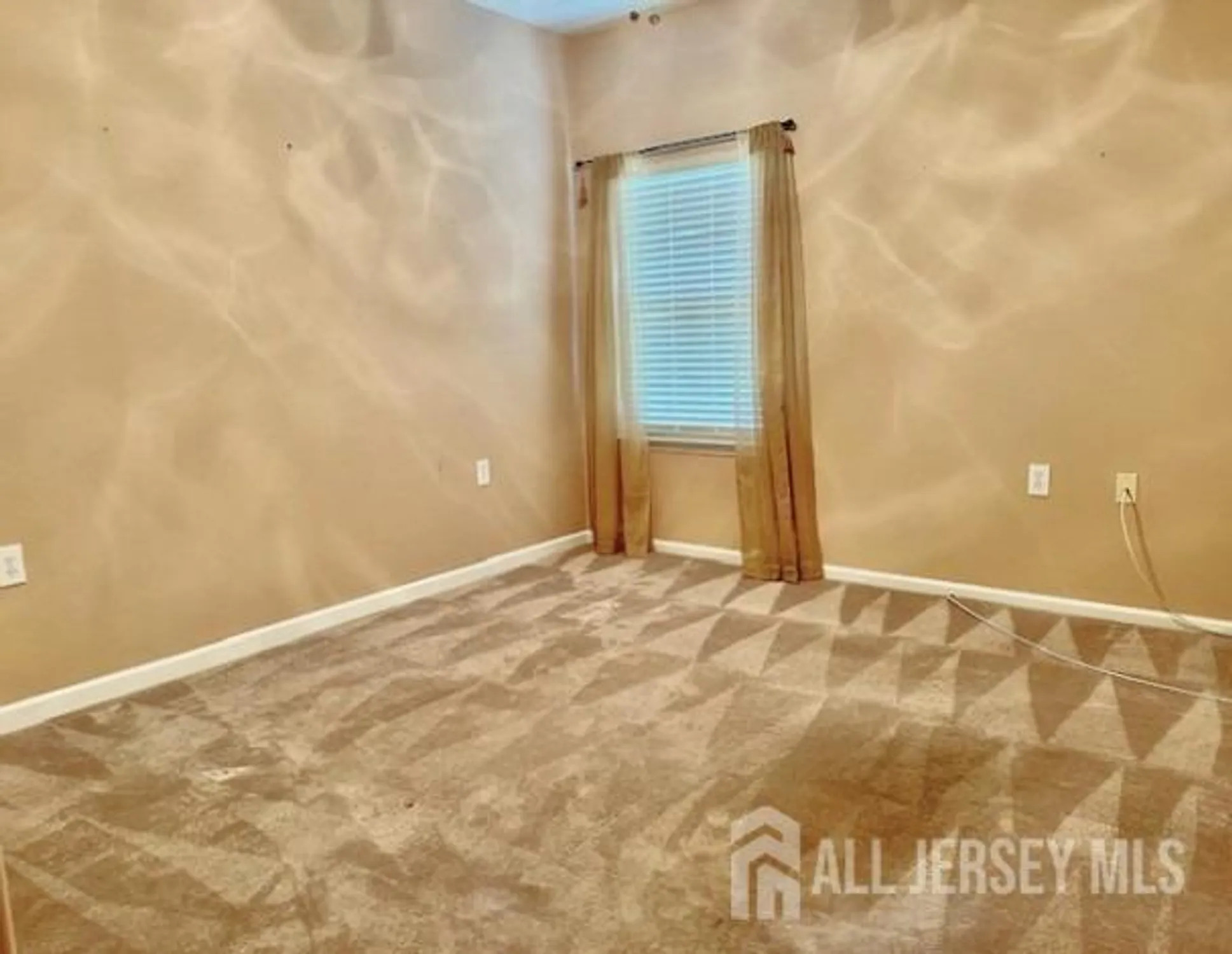 Property Slideshow image 20 of 39 | 11 sonoma st, Monroe, NJ, 08831