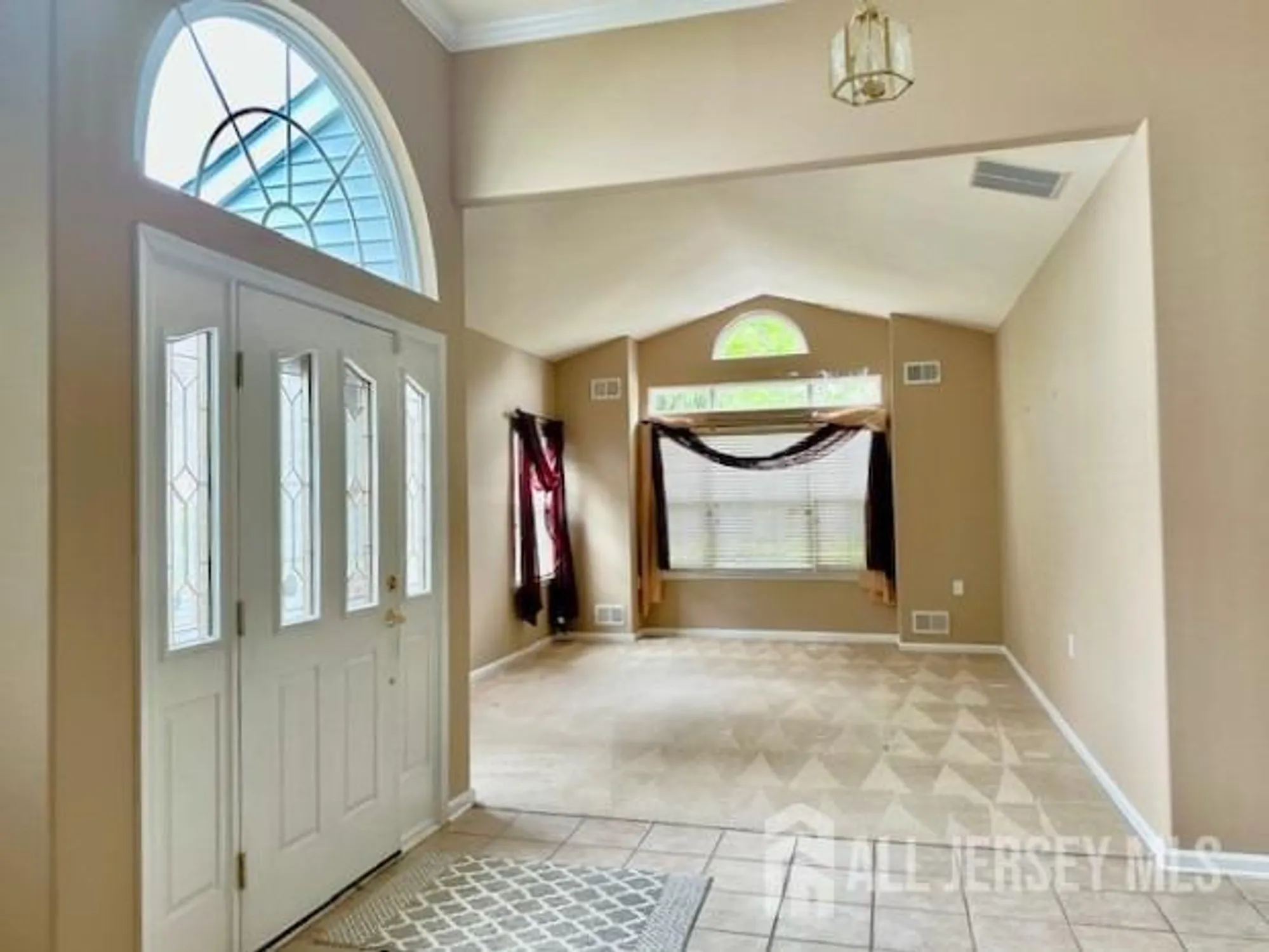 Property Slideshow image 5 of 39 | 11 sonoma st, Monroe, NJ, 08831