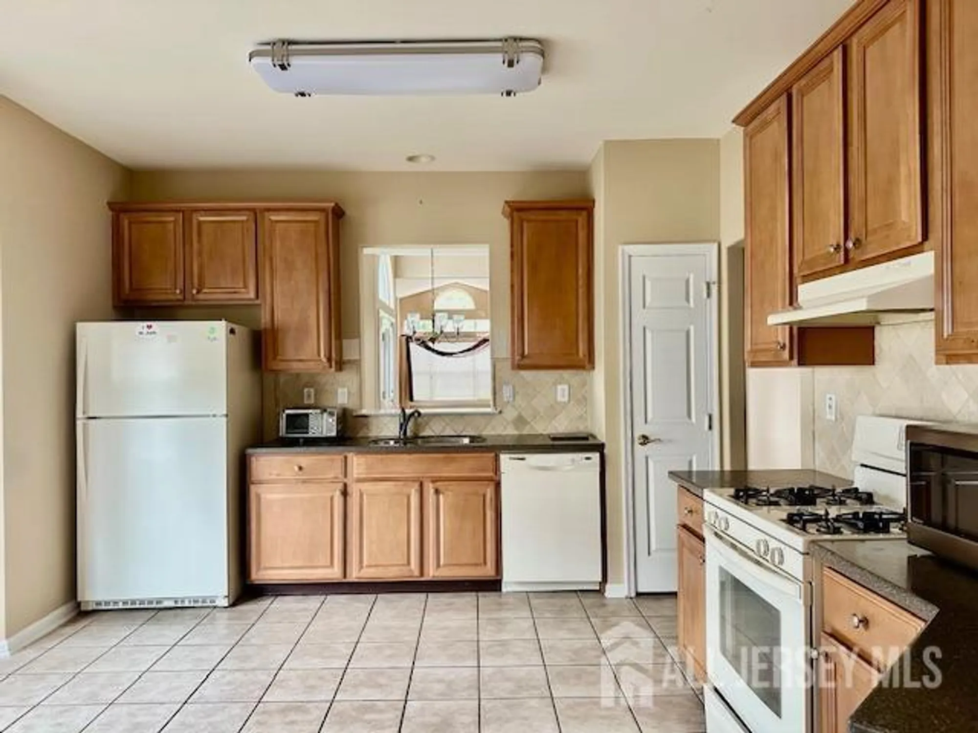 Property Slideshow image 12 of 39 | 11 sonoma st, Monroe, NJ, 08831