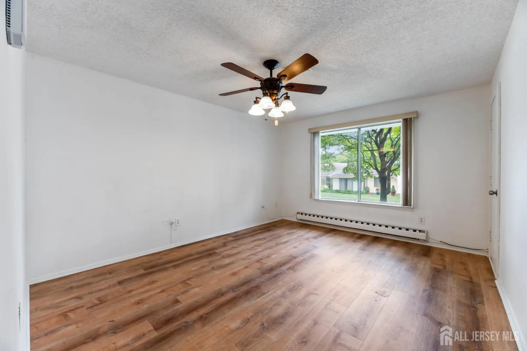 Property Slideshow image 12 of 22 | 166 laurel plz 166c, Monroe, NJ, 08831