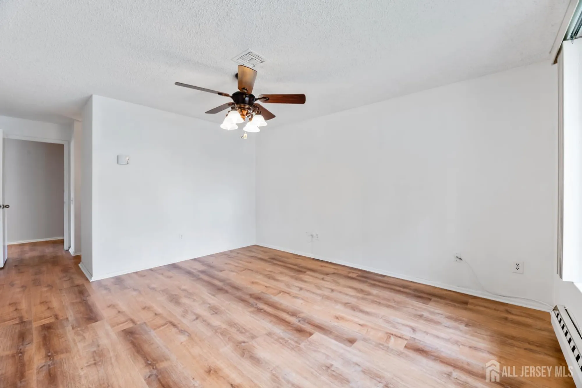 Property Slideshow image 13 of 22 | 166 laurel plz 166c, Monroe, NJ, 08831