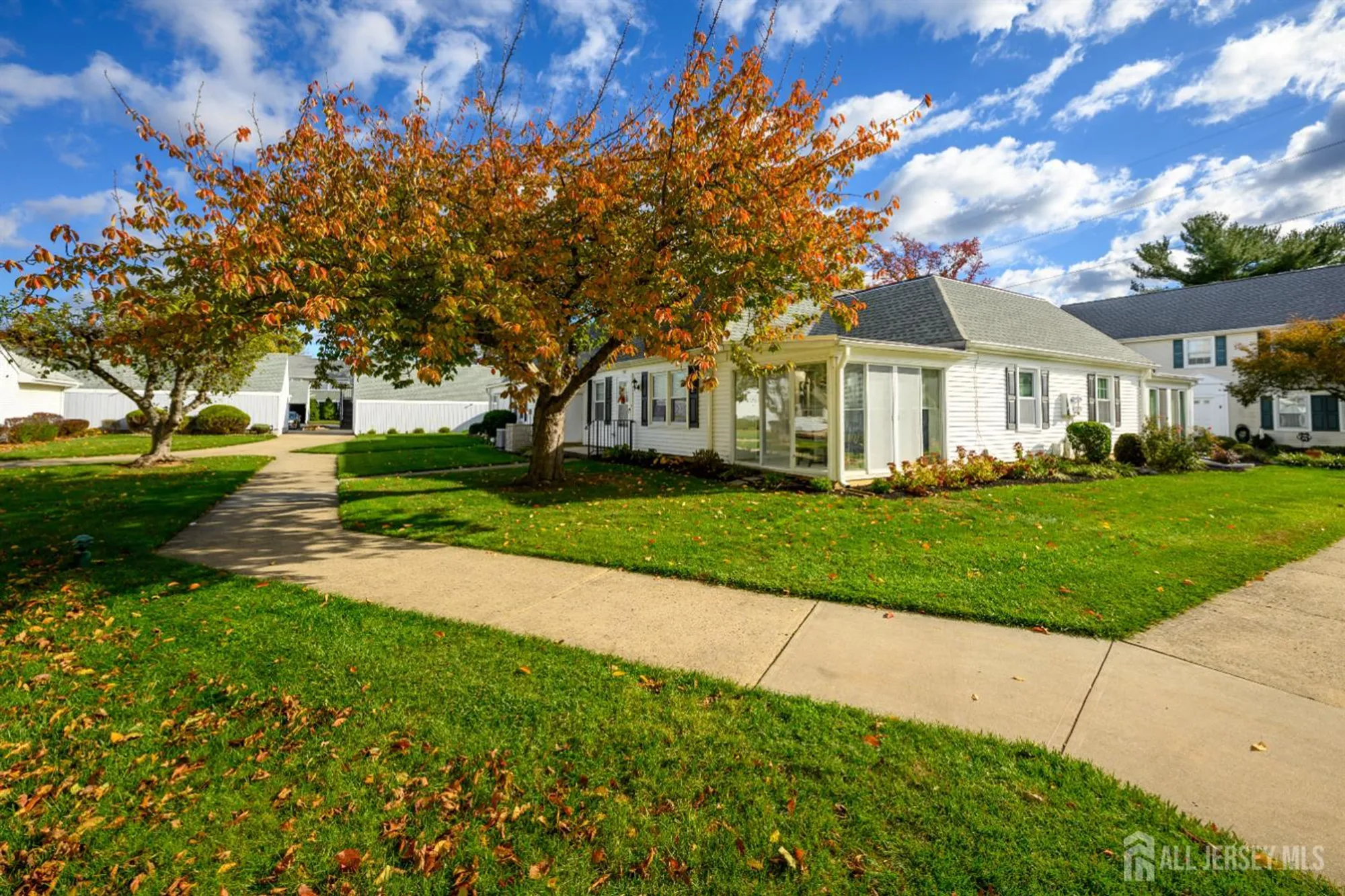 Property Slideshow image 22 of 24 | 251 mystic ln d, Jamesburg, NJ, 08831