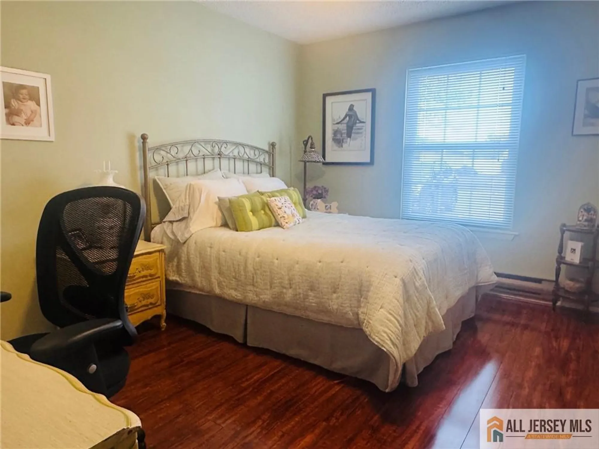 Property Slideshow image 8 of 11 | 631 madison dr b, Monroe, NJ, 08831