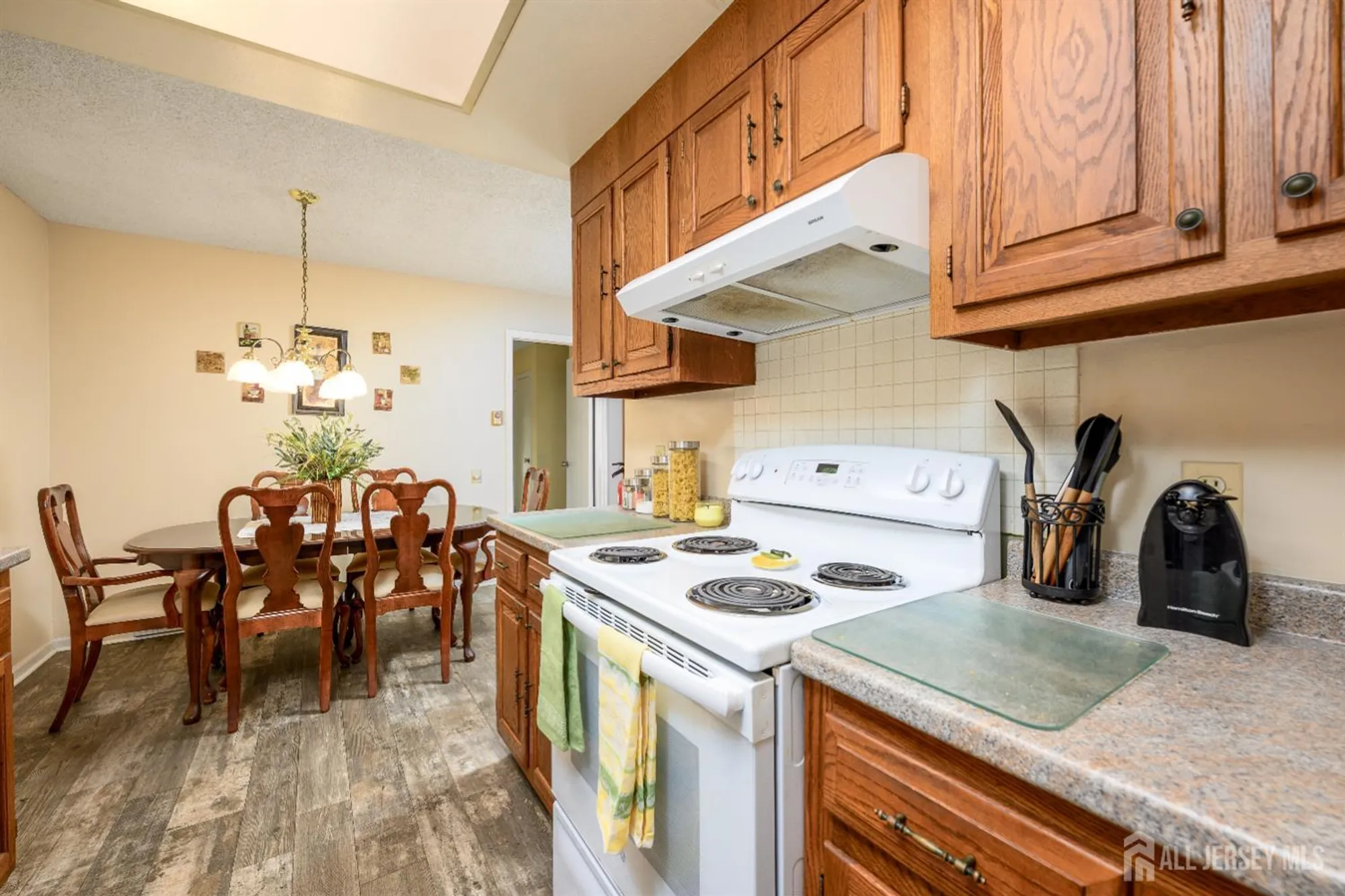 Property Slideshow image 11 of 24 | 251 mystic ln d, Jamesburg, NJ, 08831