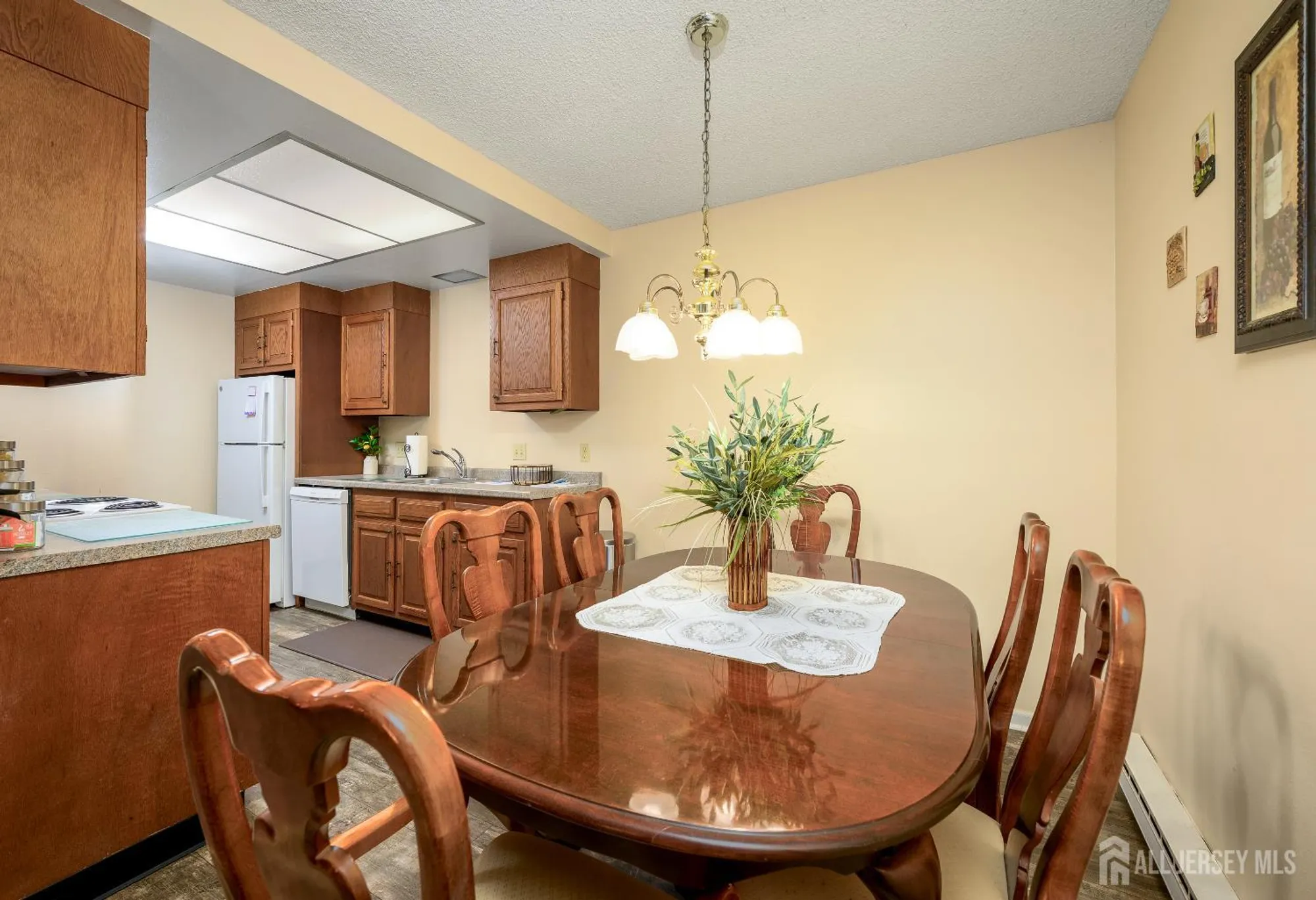 Property Slideshow image 8 of 24 | 251 mystic ln d, Jamesburg, NJ, 08831