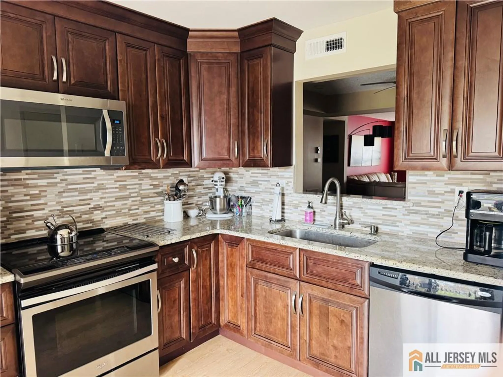 Property Slideshow image 4 of 11 | 631 madison dr b, Monroe, NJ, 08831