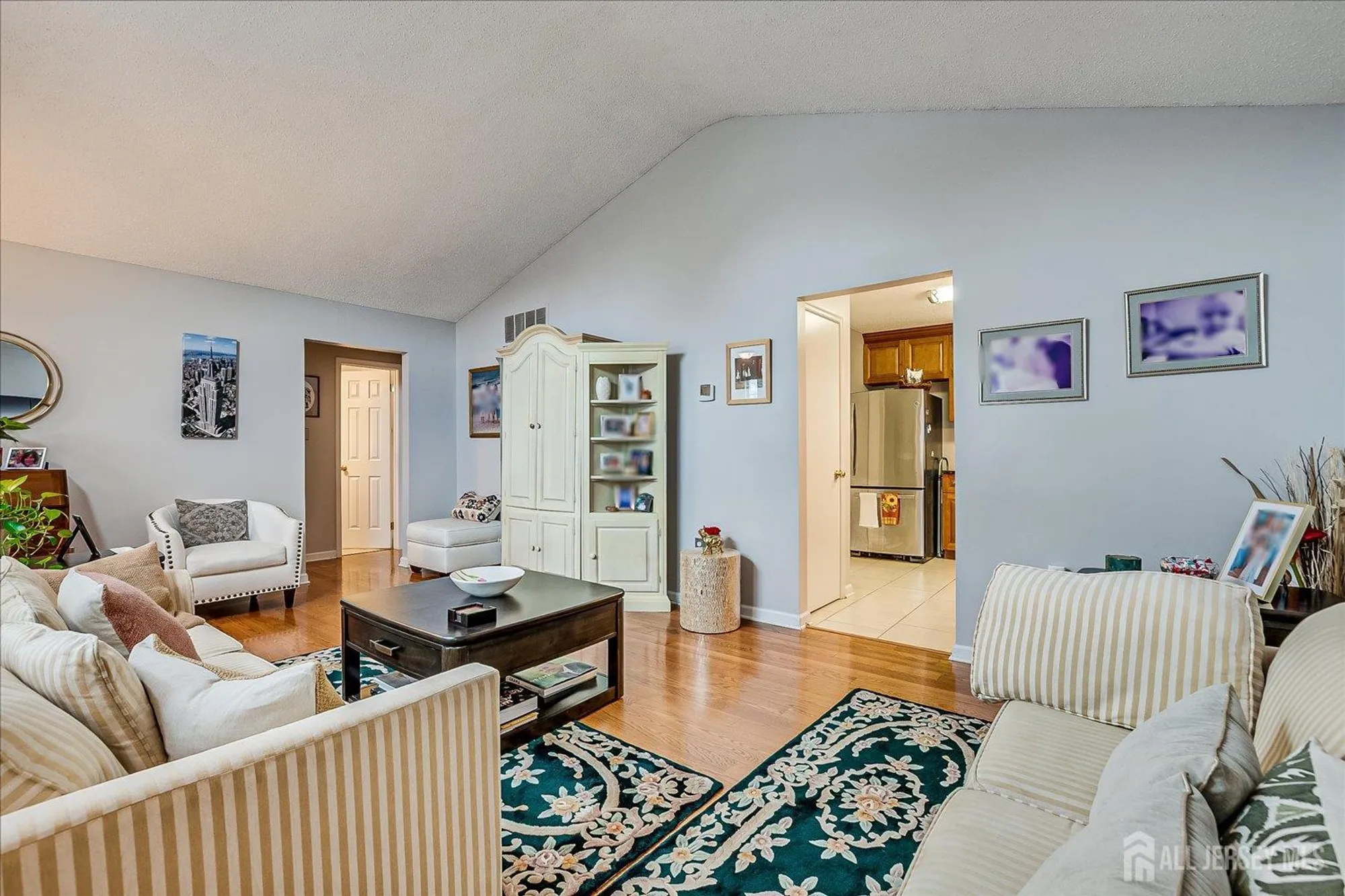 Property Slideshow image 13 of 33 | 1 linton close, Freehold, NJ, 07728