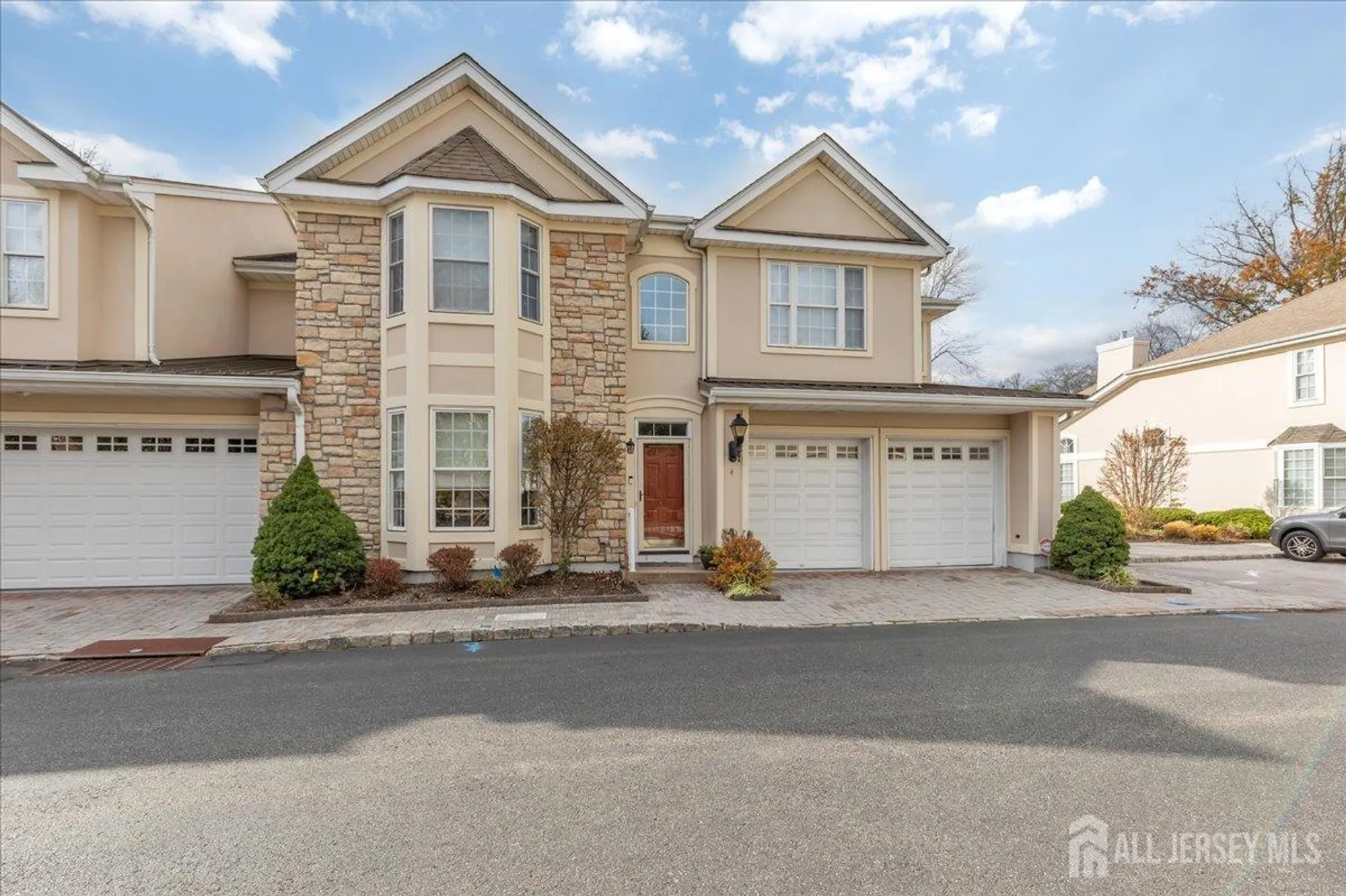 Property Slideshow image 47 of 51 | 4 ayers ct, Metuchen, NJ, 08840