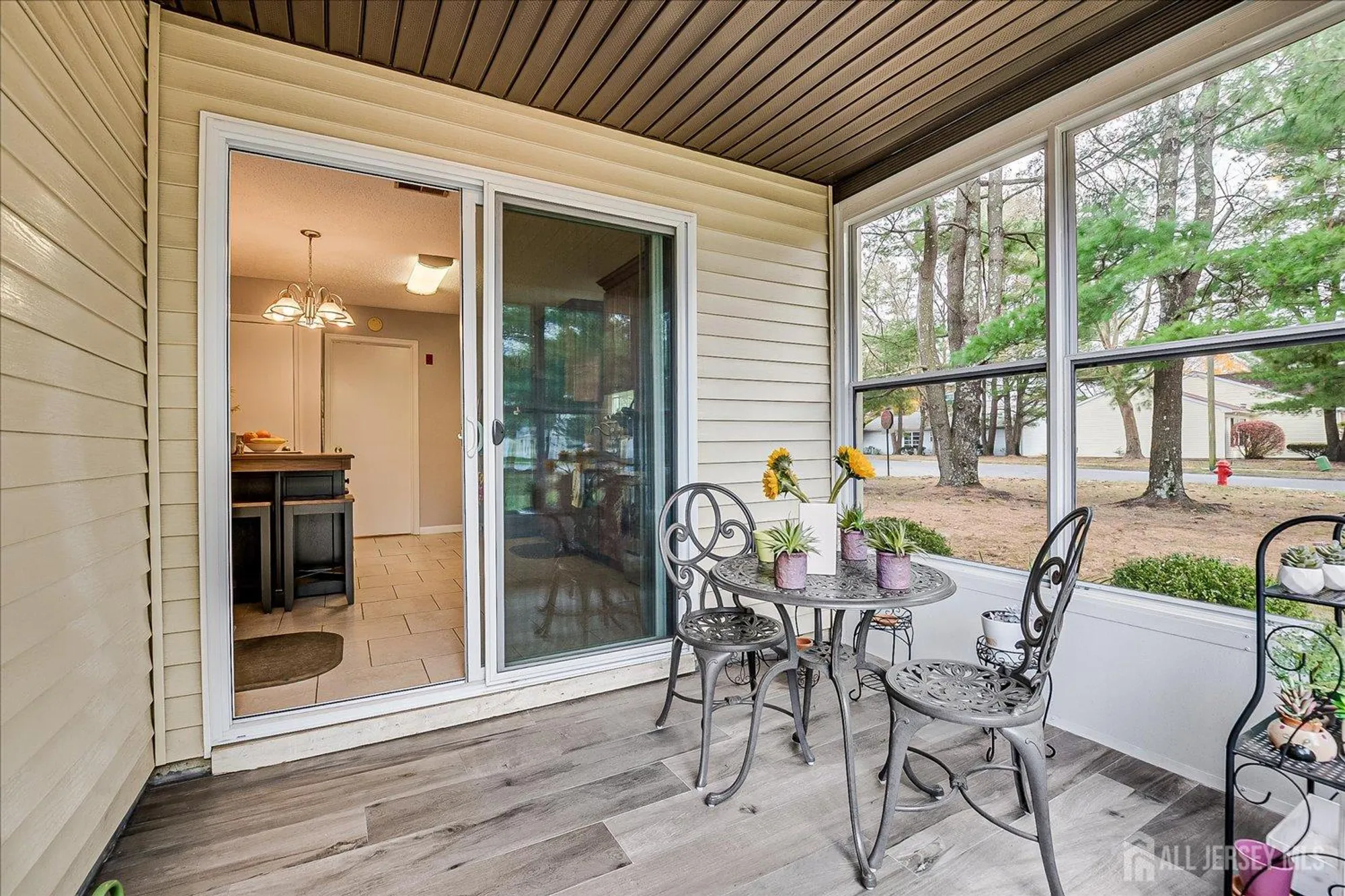 Property Slideshow image 18 of 33 | 1 linton close, Freehold, NJ, 07728