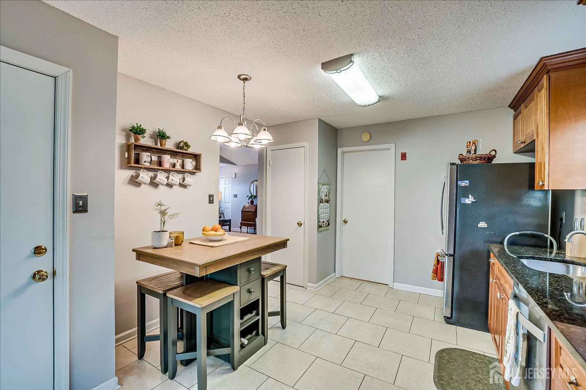 Property Slideshow image 16 of 33 | 1 linton close, Freehold, NJ, 07728