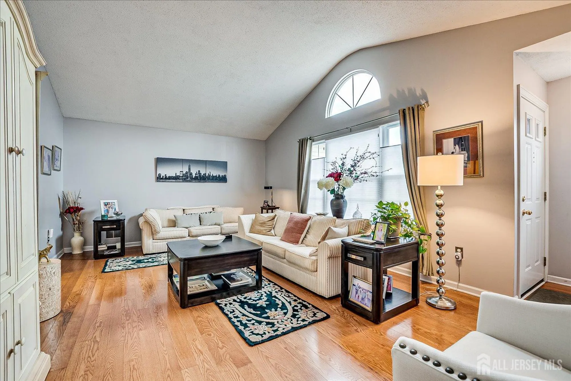 Property Slideshow image 11 of 33 | 1 linton close, Freehold, NJ, 07728
