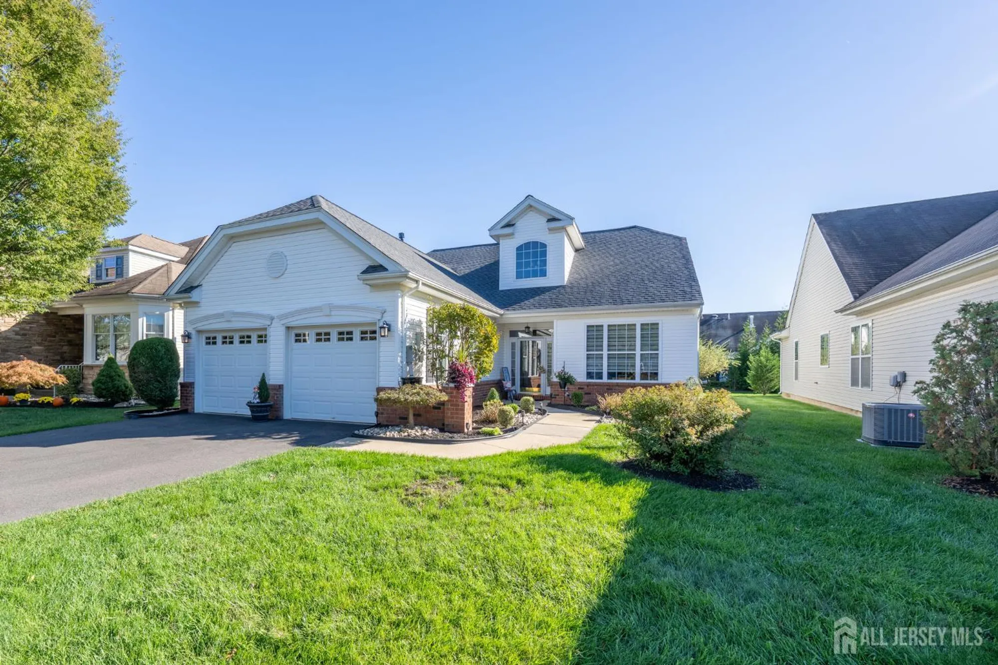 Property Slideshow image 1 of 27 | 416 melrose way, Monroe, NJ, 08831