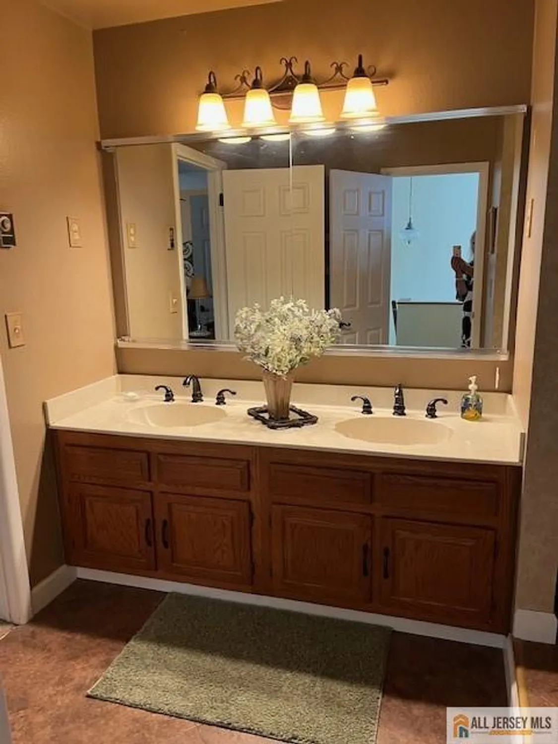 Property Slideshow image 40 of 45 | 414 andover dr 414b, Monroe, NJ, 08831