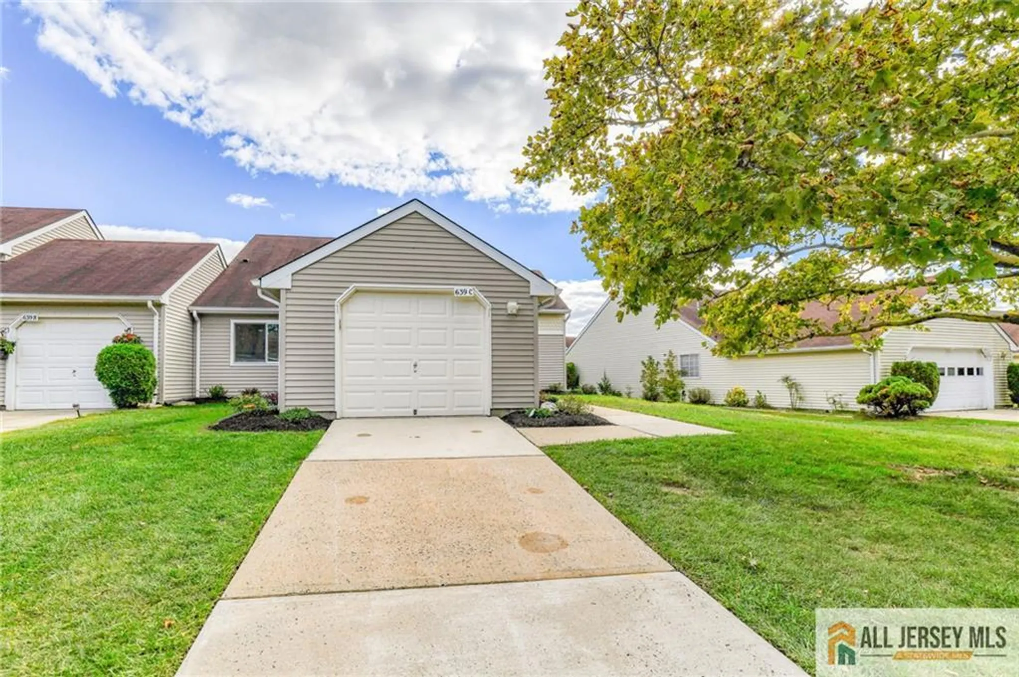 Property Slideshow image 44 of 49 | 639 madison dr 639c, Monroe, NJ, 08831