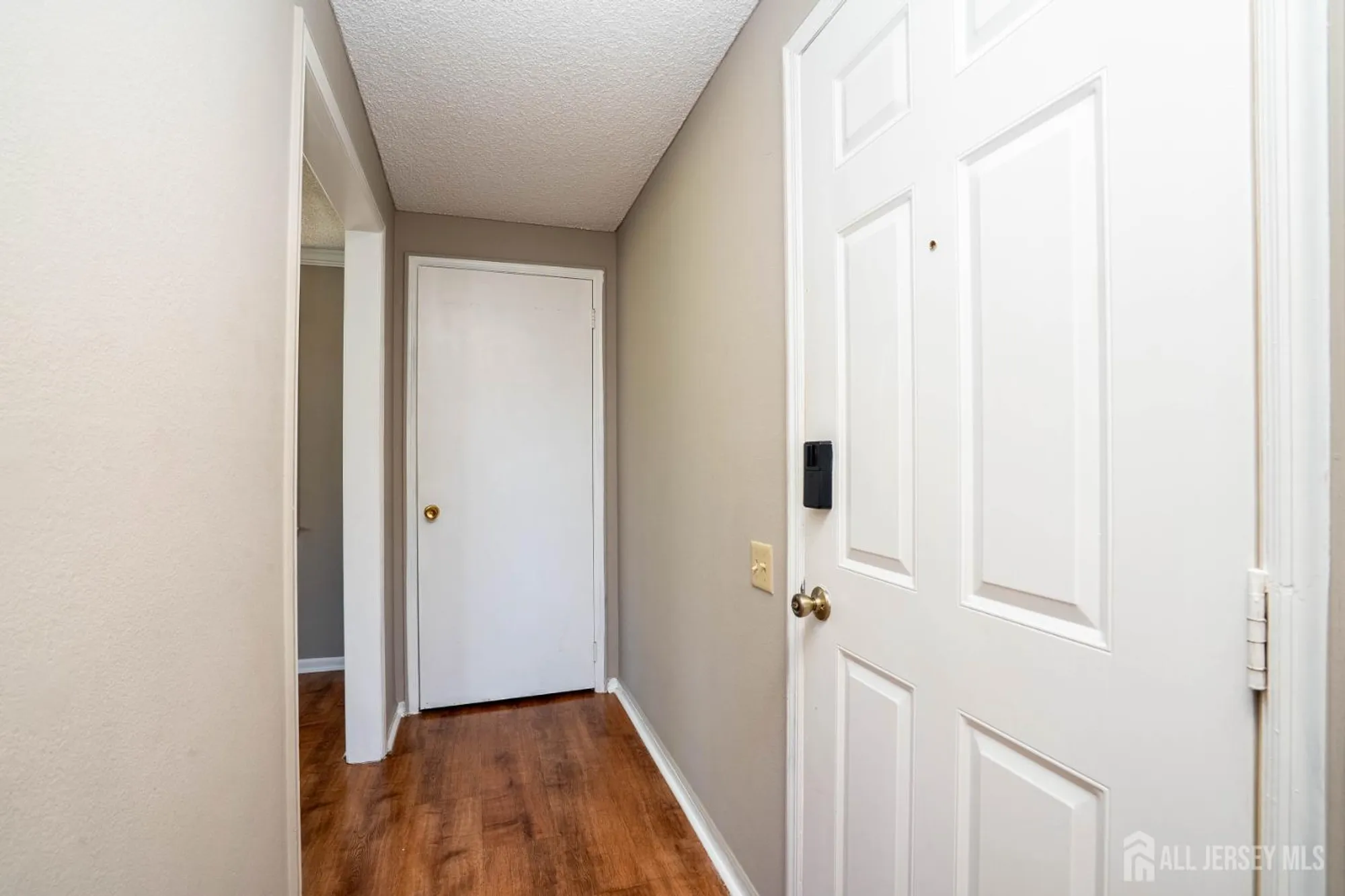 Property Slideshow image 6 of 19 | 137 n plymouth ln, Monroe, NJ, 08831