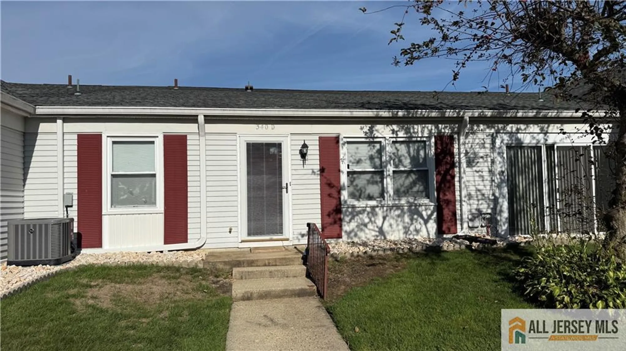 Property Slideshow image 1 of 8 | 340 narragansett ln d, Monroe, NJ, 08831