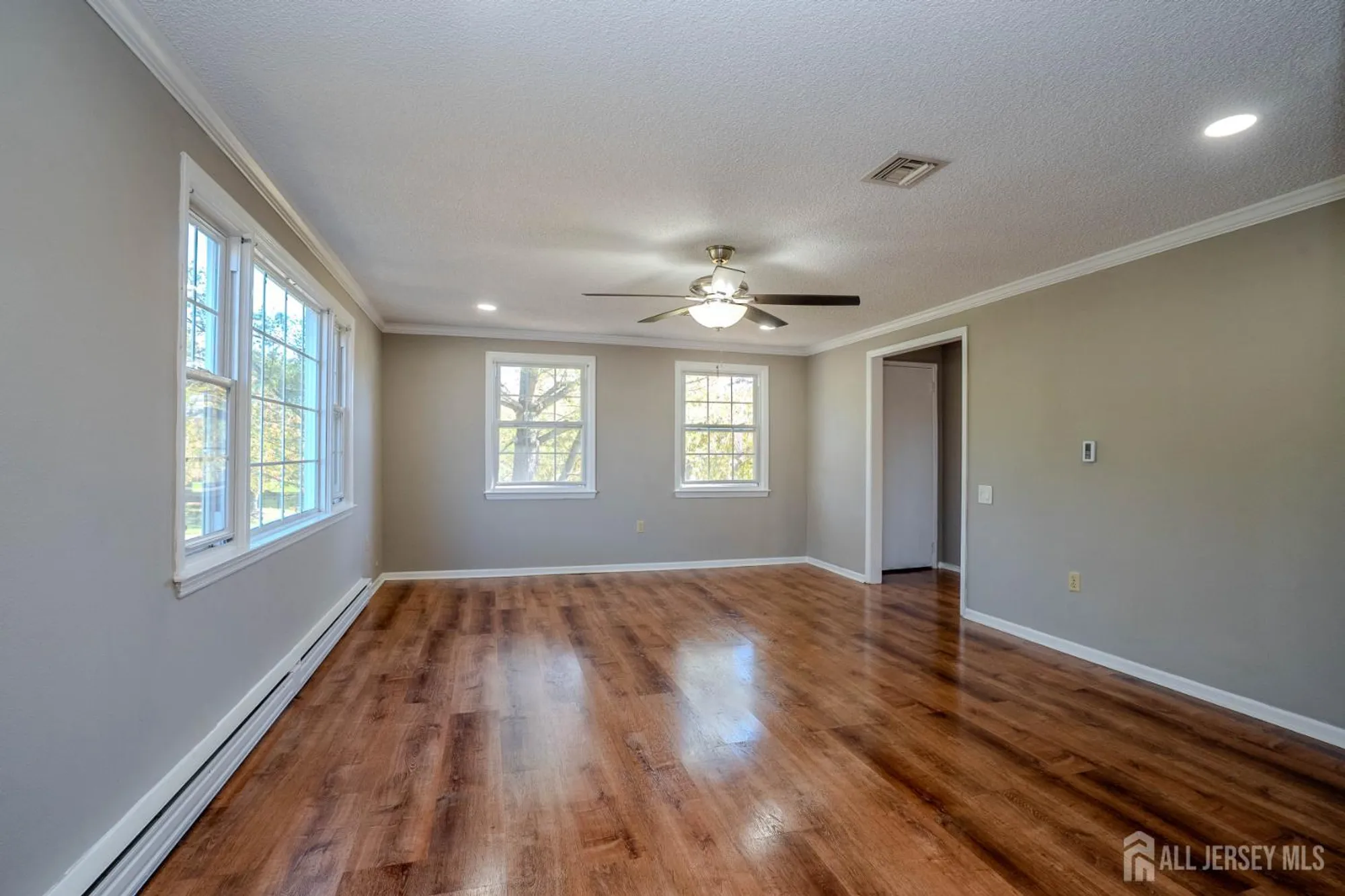 Property Slideshow image 4 of 19 | 137 n plymouth ln, Monroe, NJ, 08831