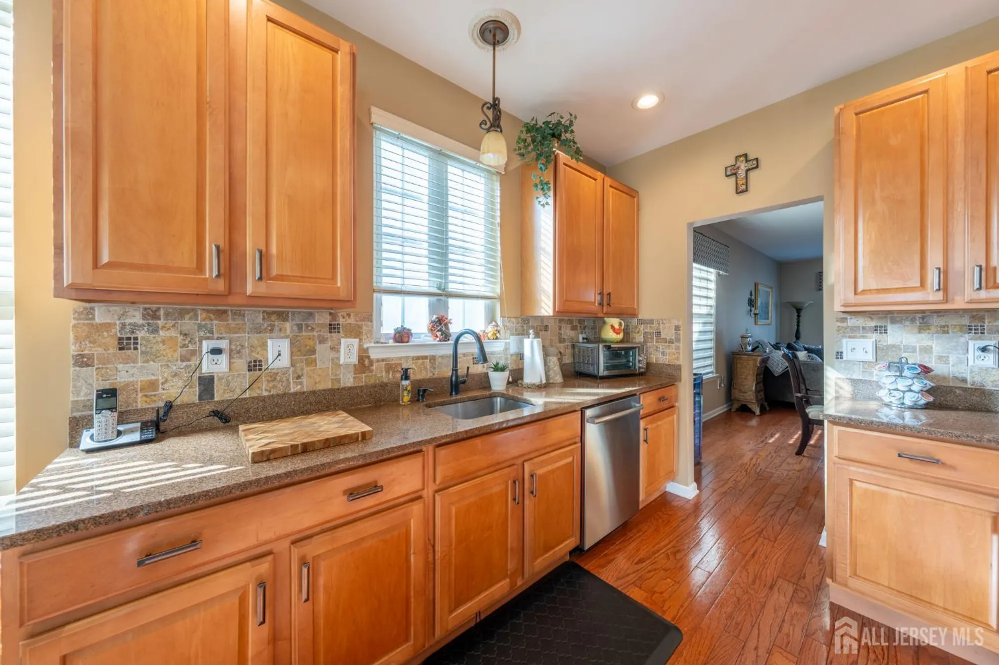 Property Slideshow image 10 of 27 | 416 melrose way, Monroe, NJ, 08831