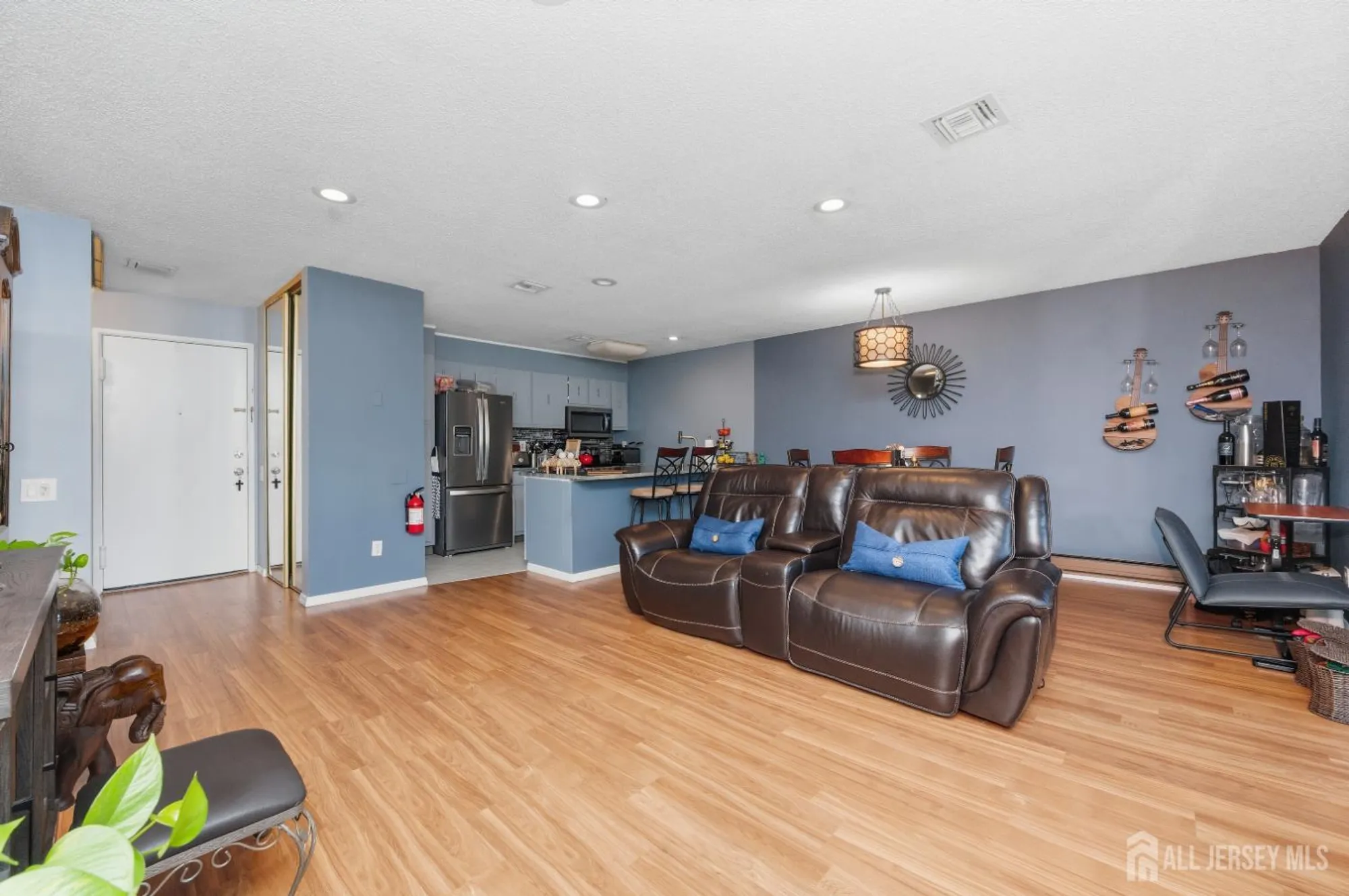 Property Slideshow image 8 of 34 | 277 crosse dr apt 2c, Monroe, NJ, 08831