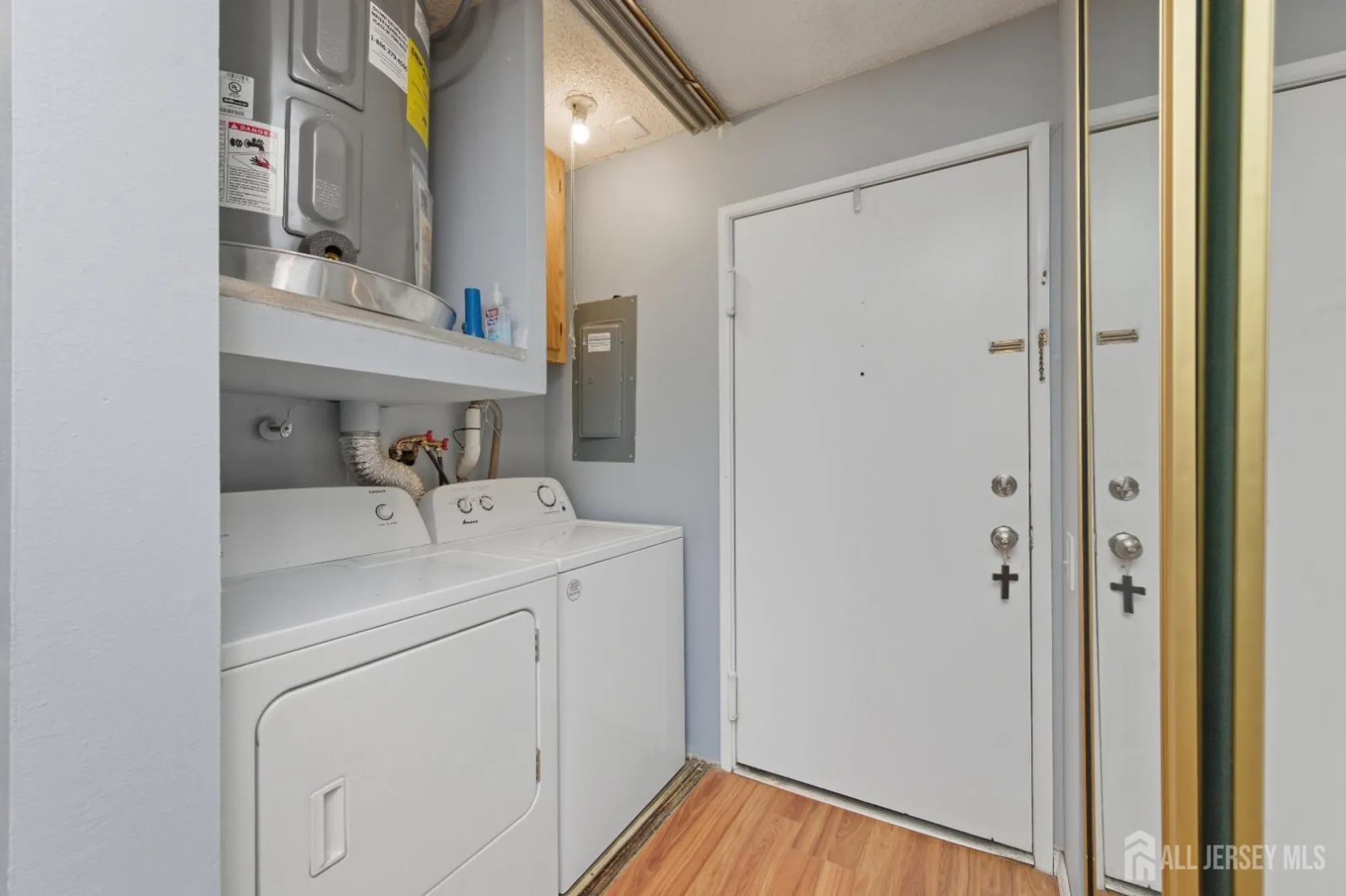 Property Slideshow image 33 of 34 | 277 crosse dr apt 2c, Monroe, NJ, 08831
