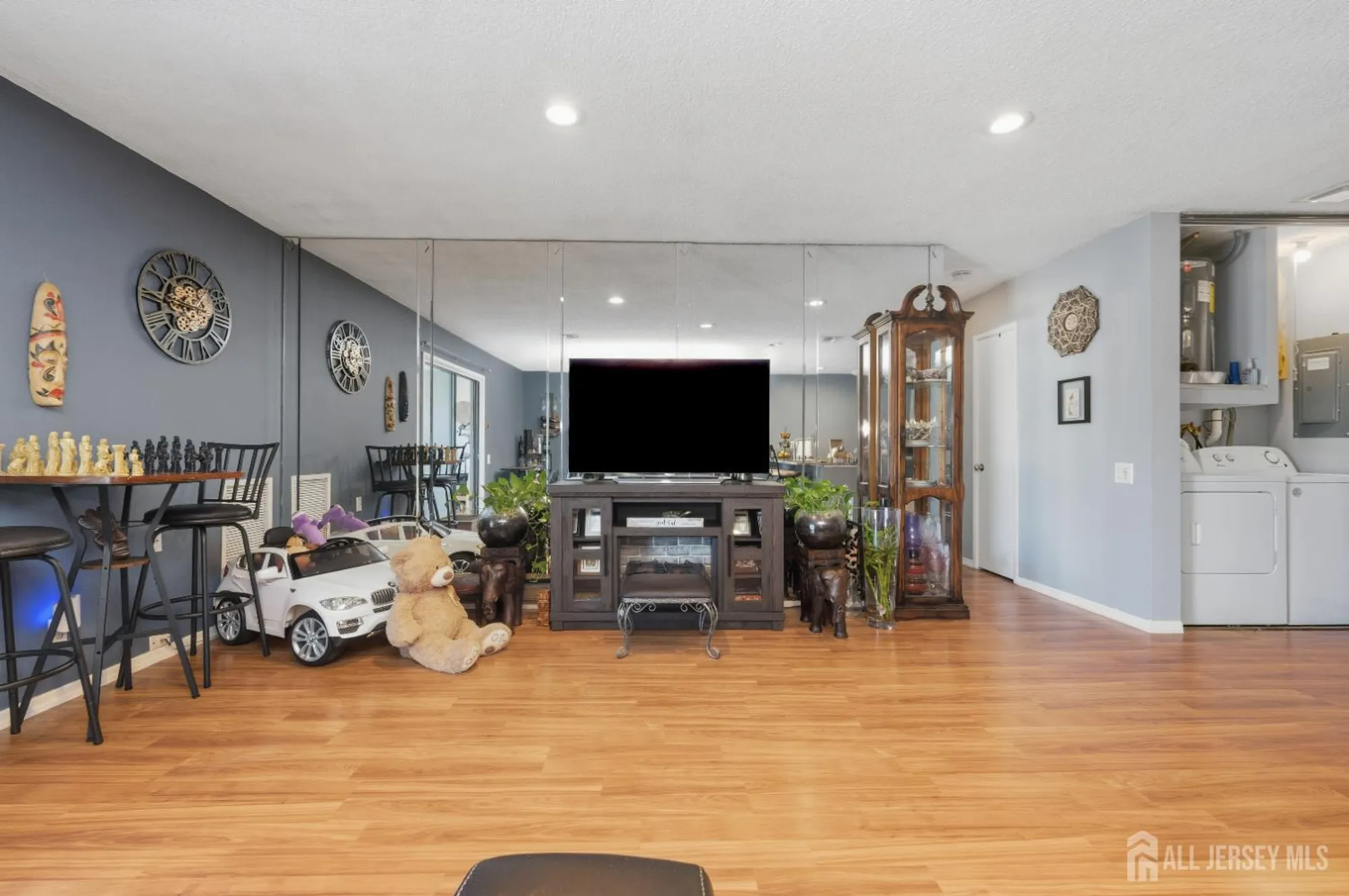 Property Slideshow image 9 of 34 | 277 crosse dr apt 2c, Monroe, NJ, 08831