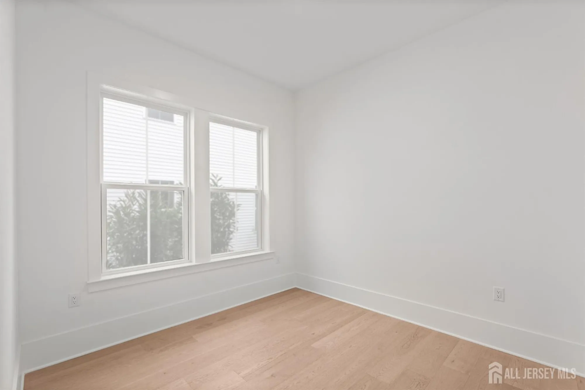 Property Slideshow image 9 of 31 | 43 brewer way, Plainsboro, NJ, 08536