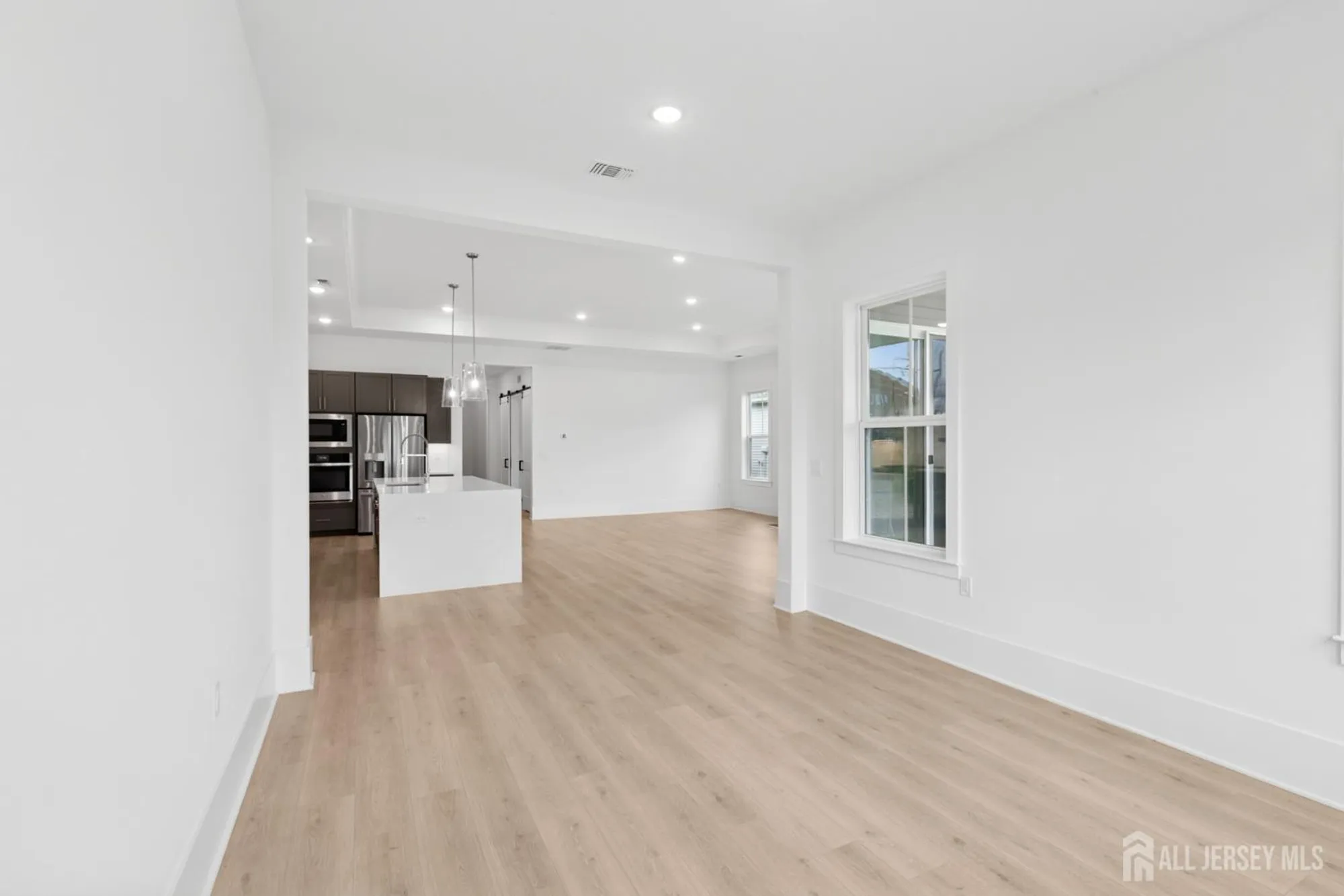 Property Slideshow image 6 of 32 | 41 brewer way, Plainsboro, NJ, 08536