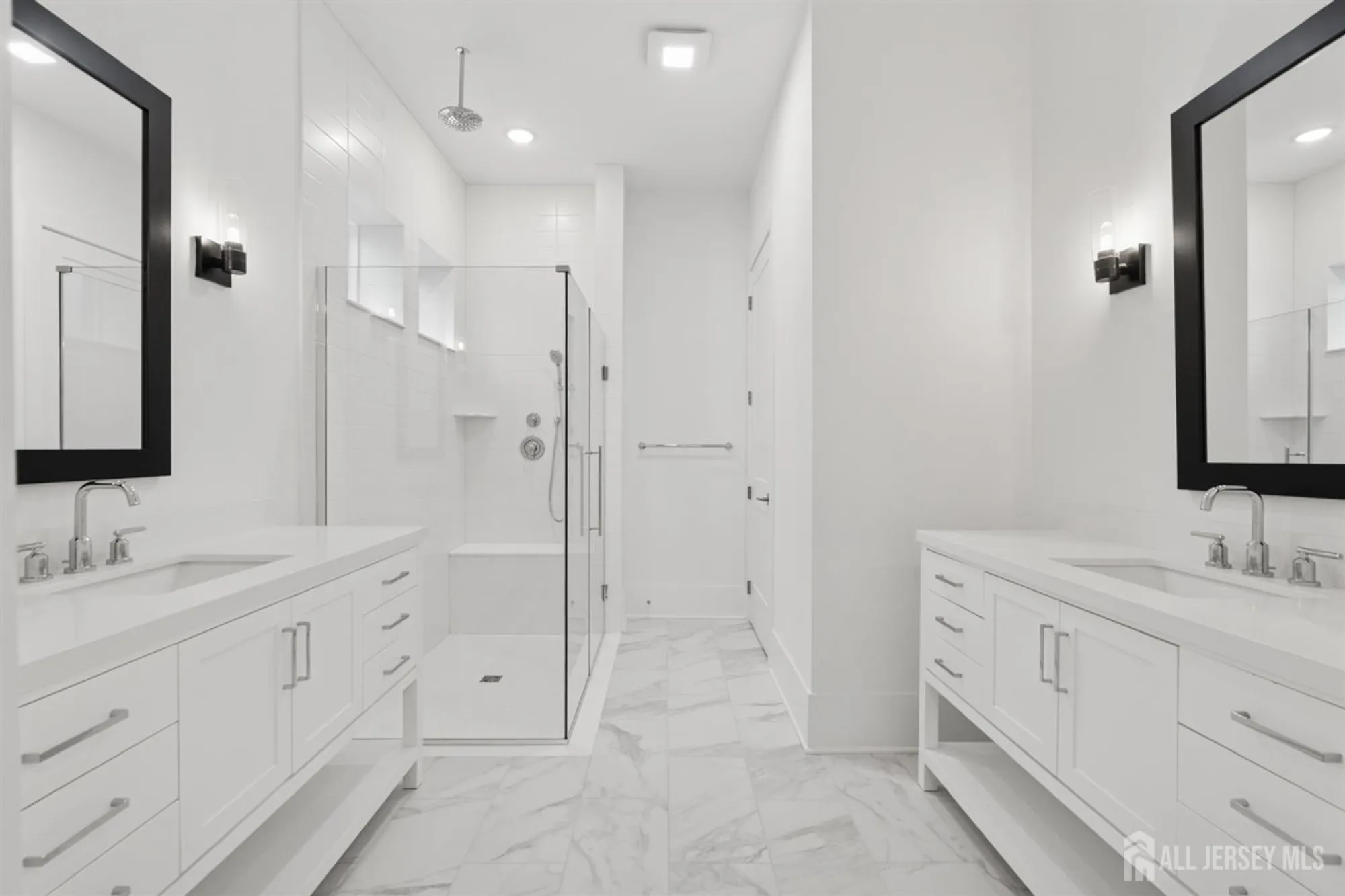 Property Slideshow image 26 of 31 | 43 brewer way, Plainsboro, NJ, 08536