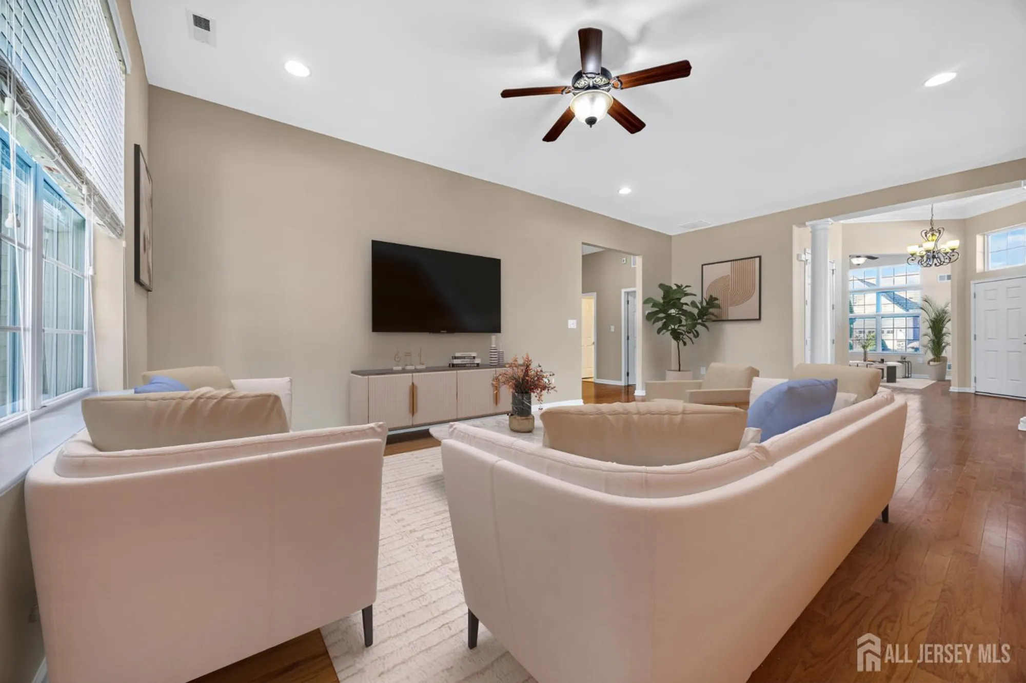 Property Slideshow image 10 of 43 | 24 fisher island ct, Monroe, NJ, 08831