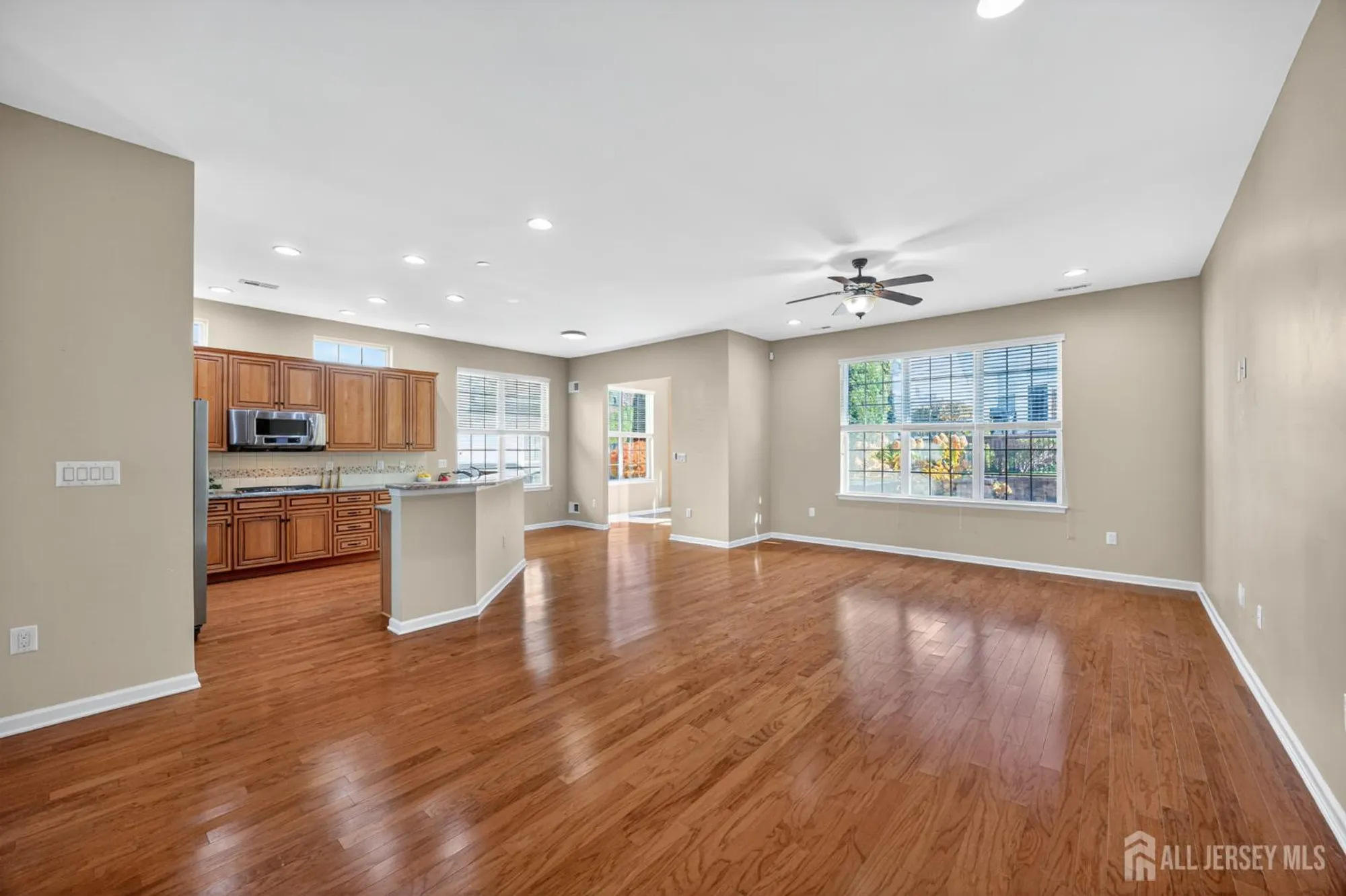 Property Slideshow image 7 of 43 | 24 fisher island ct, Monroe, NJ, 08831