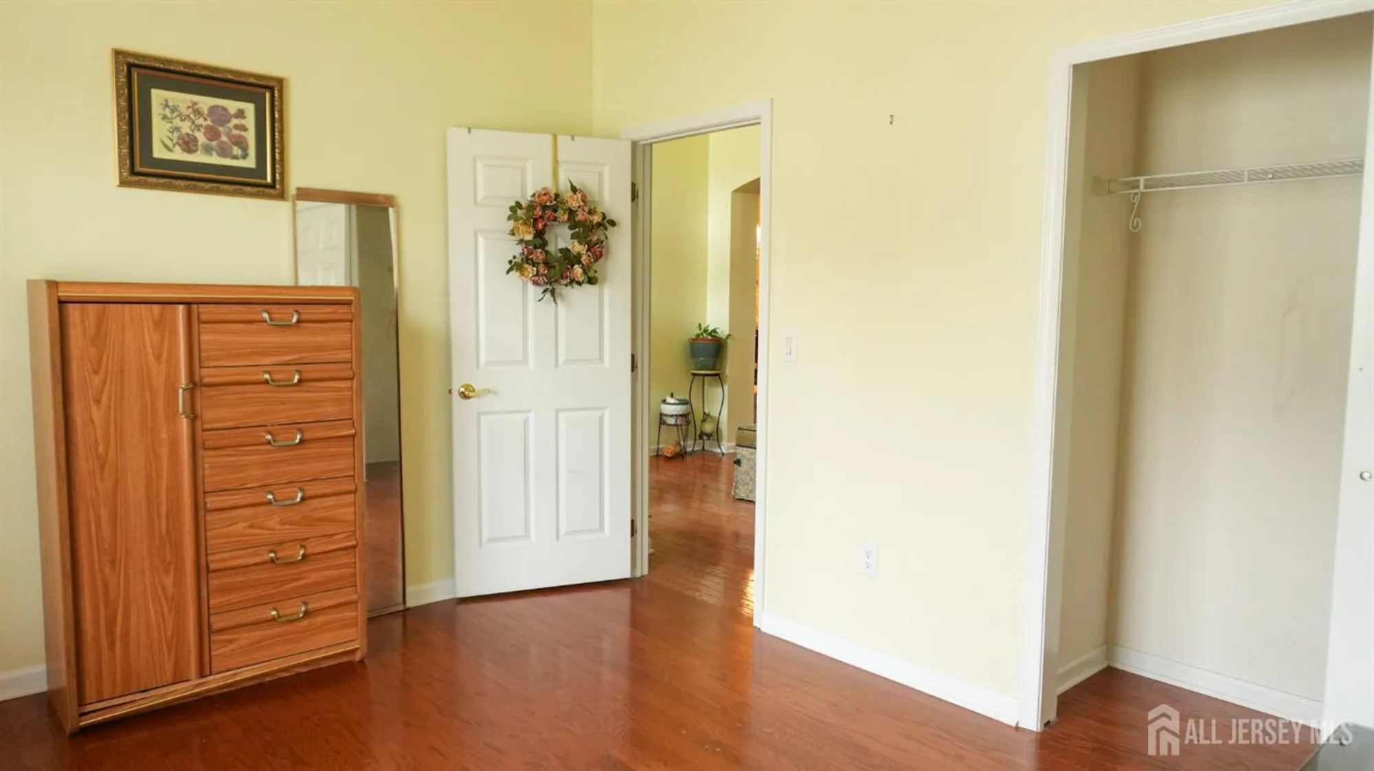 Property Slideshow image 10 of 53 | 1 belmont ct, Freehold, NJ, 07728