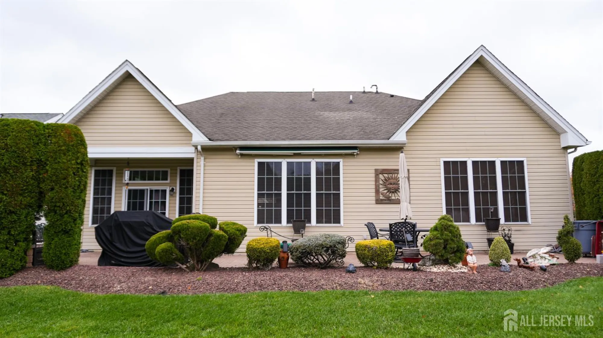 Property Slideshow image 37 of 53 | 1 belmont ct, Freehold, NJ, 07728