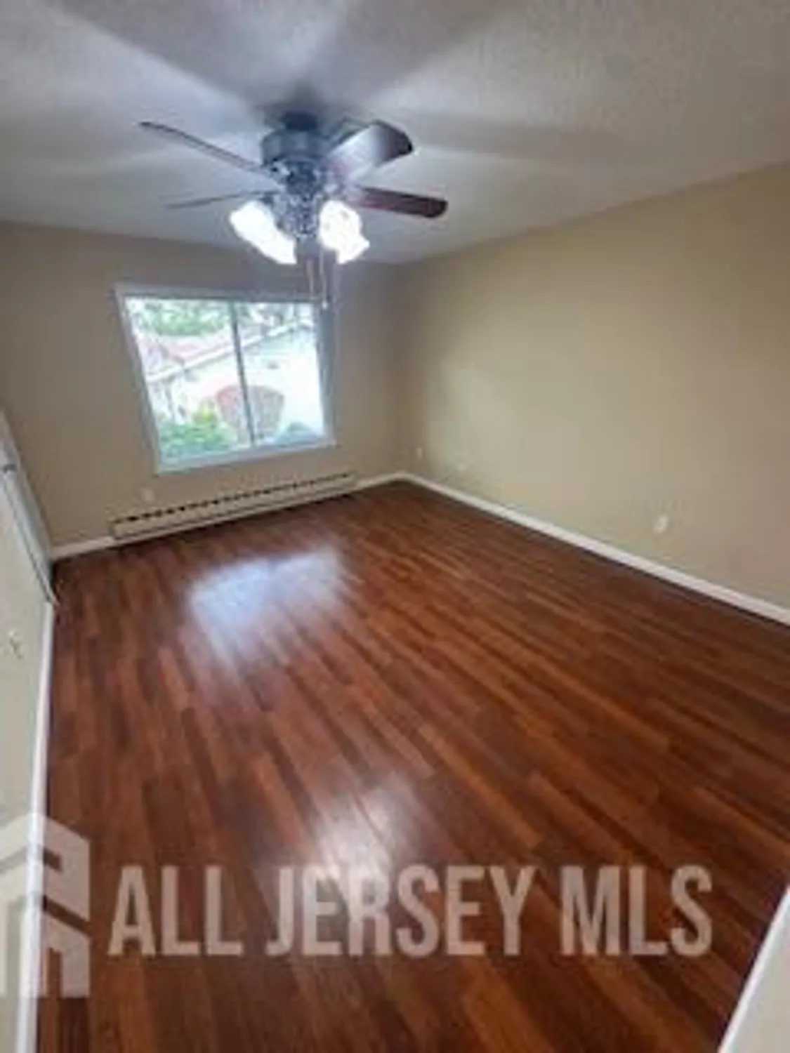 Property Slideshow image 7 of 11 | 211 doremus dr, Monroe, NJ, 08831