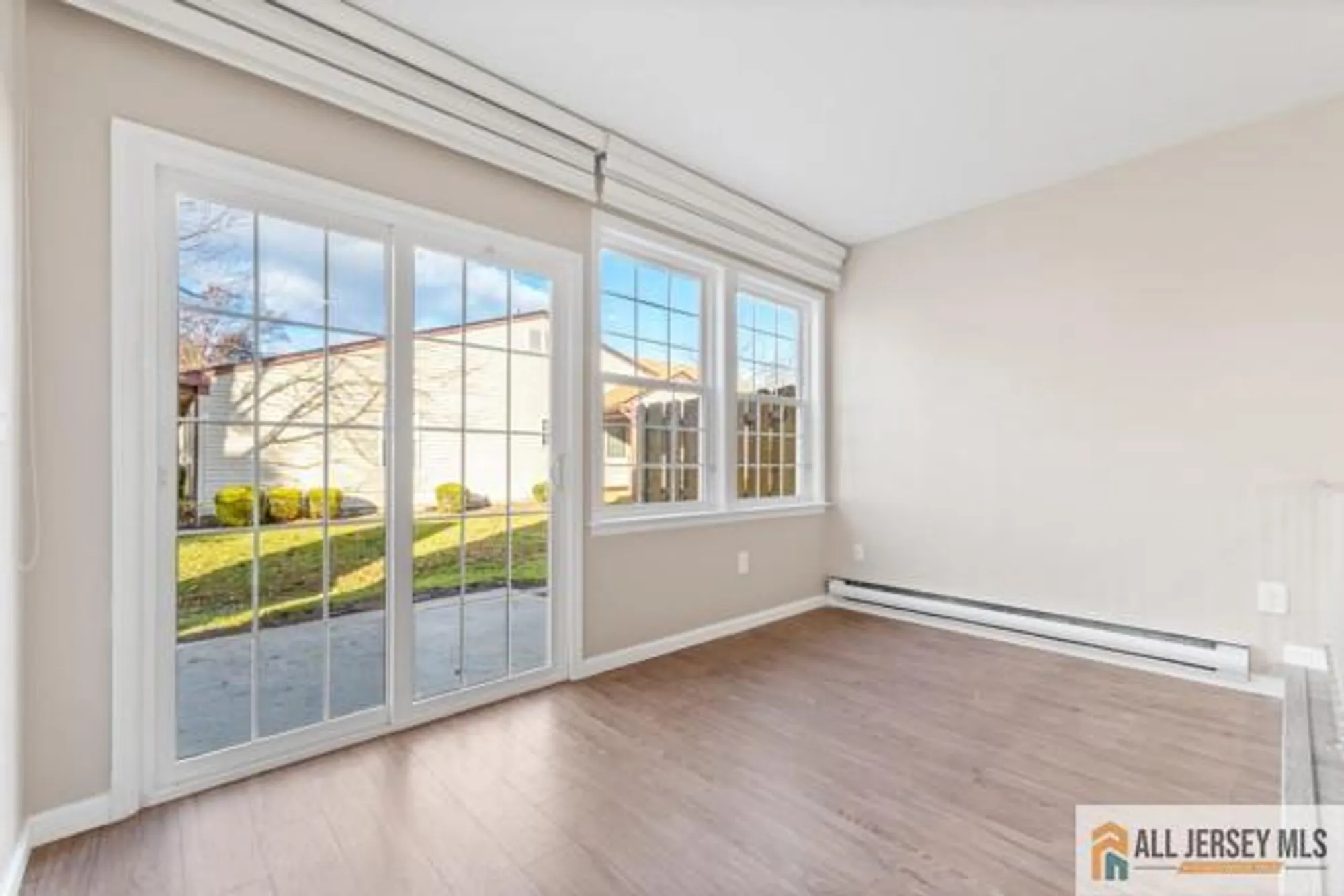 Property Slideshow image 10 of 32 | 18 benjamin franklin dr, Monroe, NJ, 08831