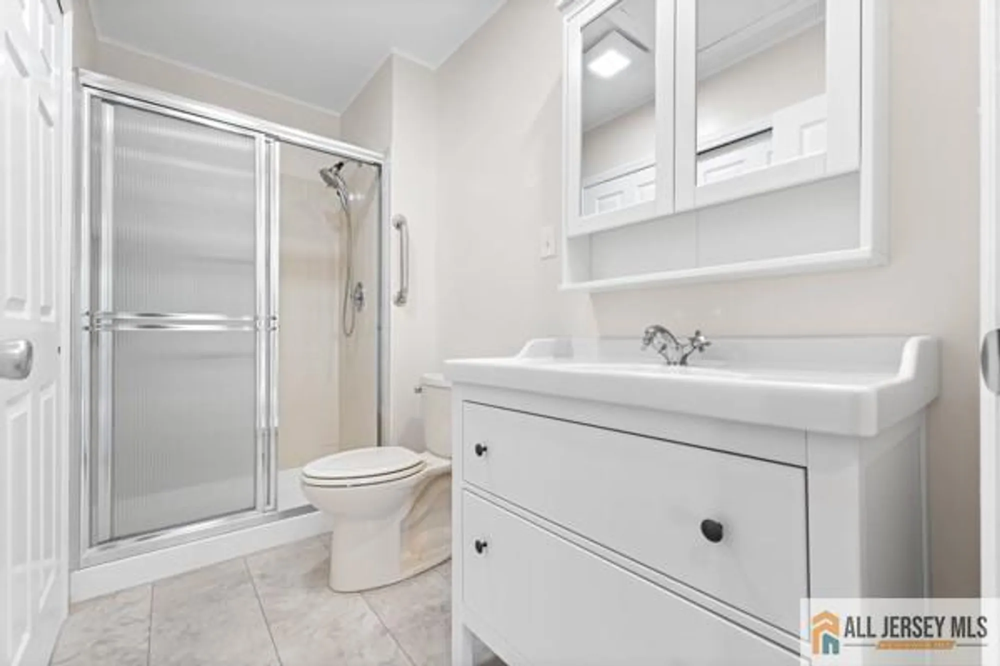 Property Slideshow image 24 of 32 | 18 benjamin franklin dr, Monroe, NJ, 08831