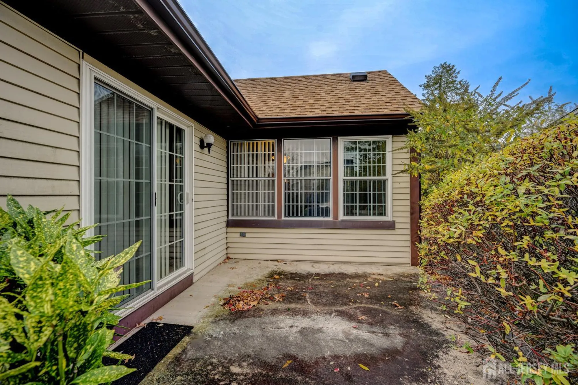 Property Slideshow image 23 of 30 | 13 benjamin franklin dr, Monroe, NJ, 08831