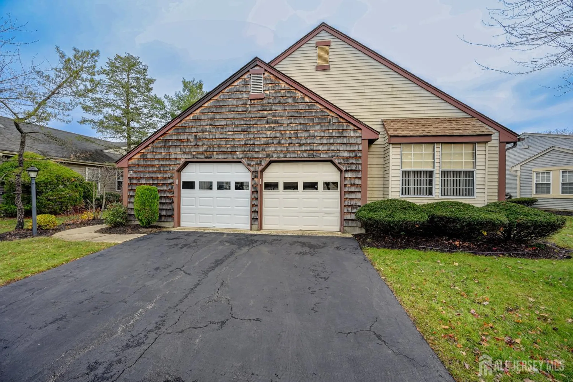 Property Slideshow image 1 of 30 | 13 benjamin franklin dr, Monroe, NJ, 08831