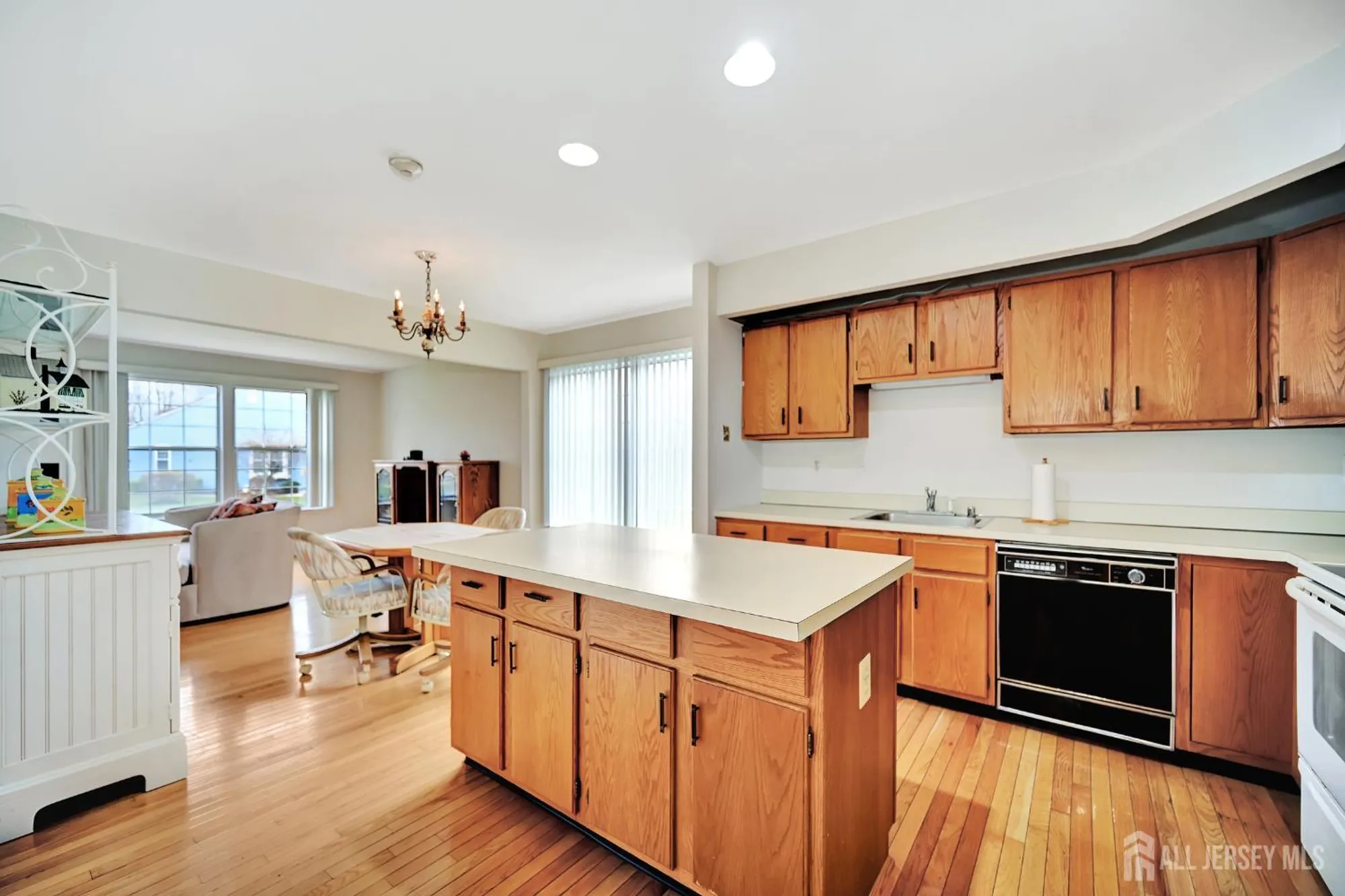 Property Slideshow image 13 of 30 | 13 benjamin franklin dr, Monroe, NJ, 08831