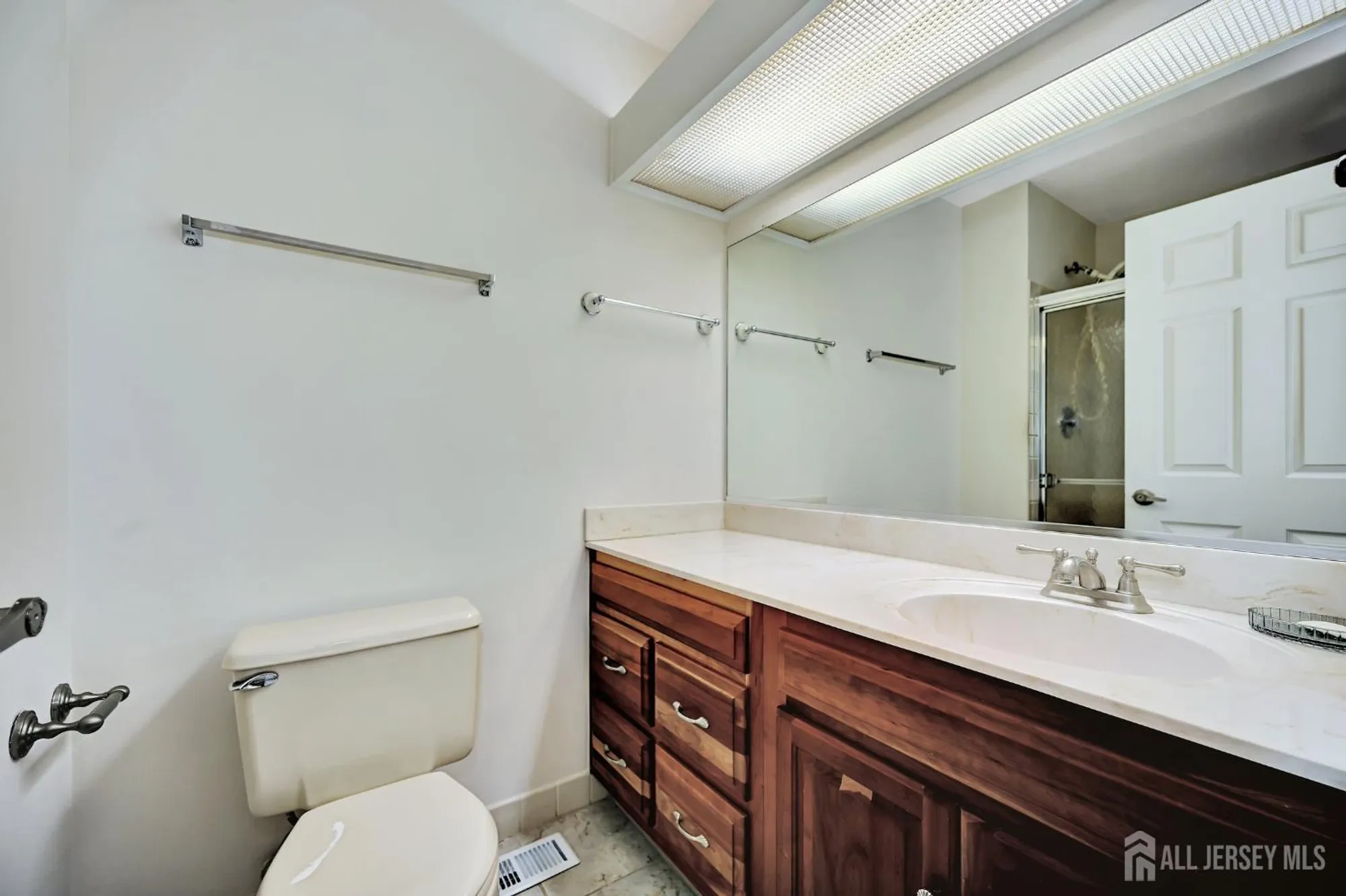 Property Slideshow image 22 of 30 | 13 benjamin franklin dr, Monroe, NJ, 08831