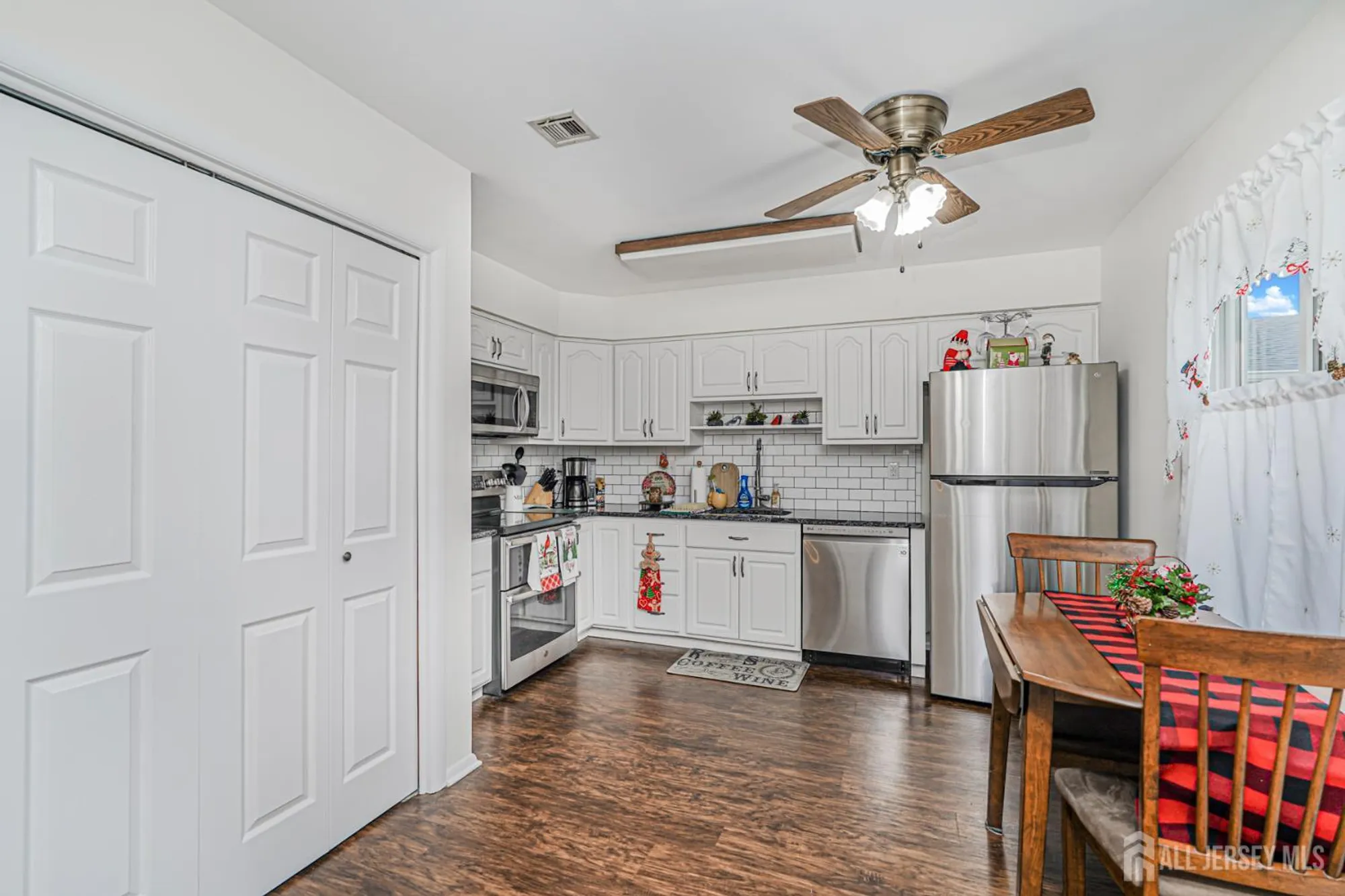 Property Slideshow image 9 of 33 | 732 ralston plz a, Monroe, NJ, 08831