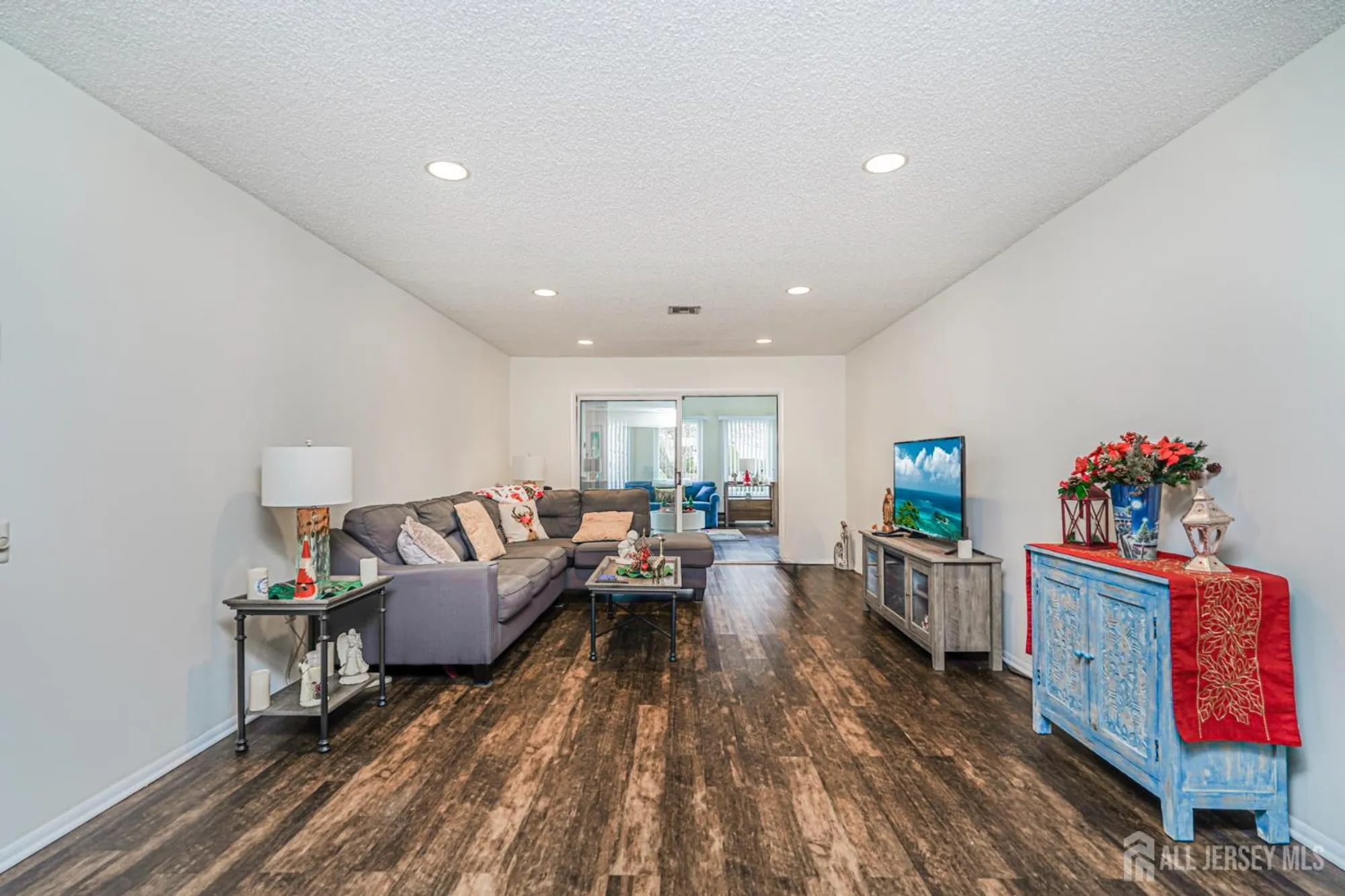 Property Slideshow image 15 of 33 | 732 ralston plz a, Monroe, NJ, 08831