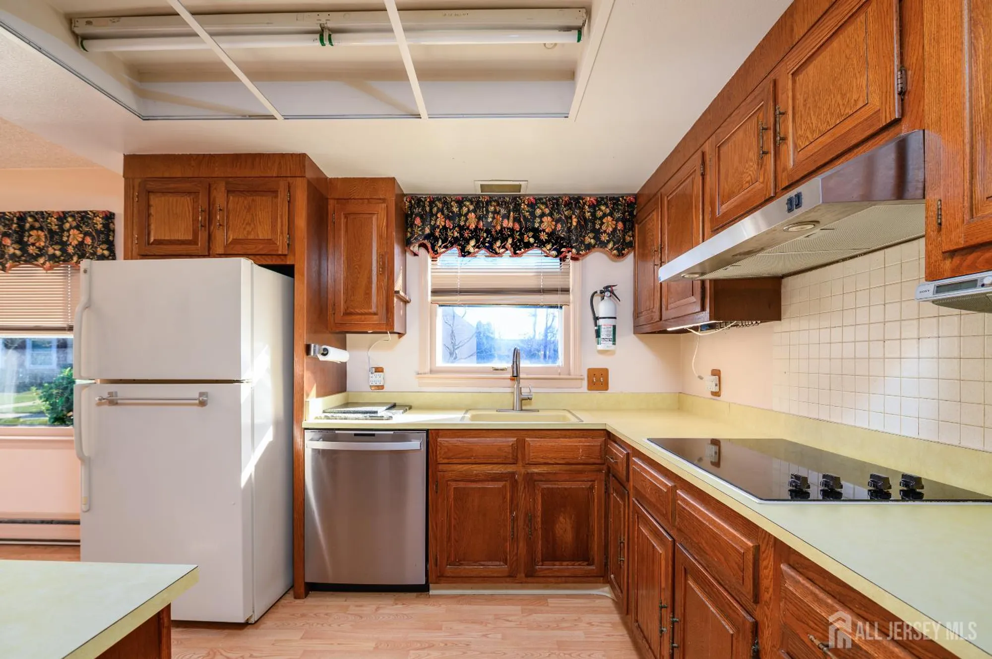 Property Slideshow image 21 of 33 | 267 milford ln, Monroe, NJ, 08831