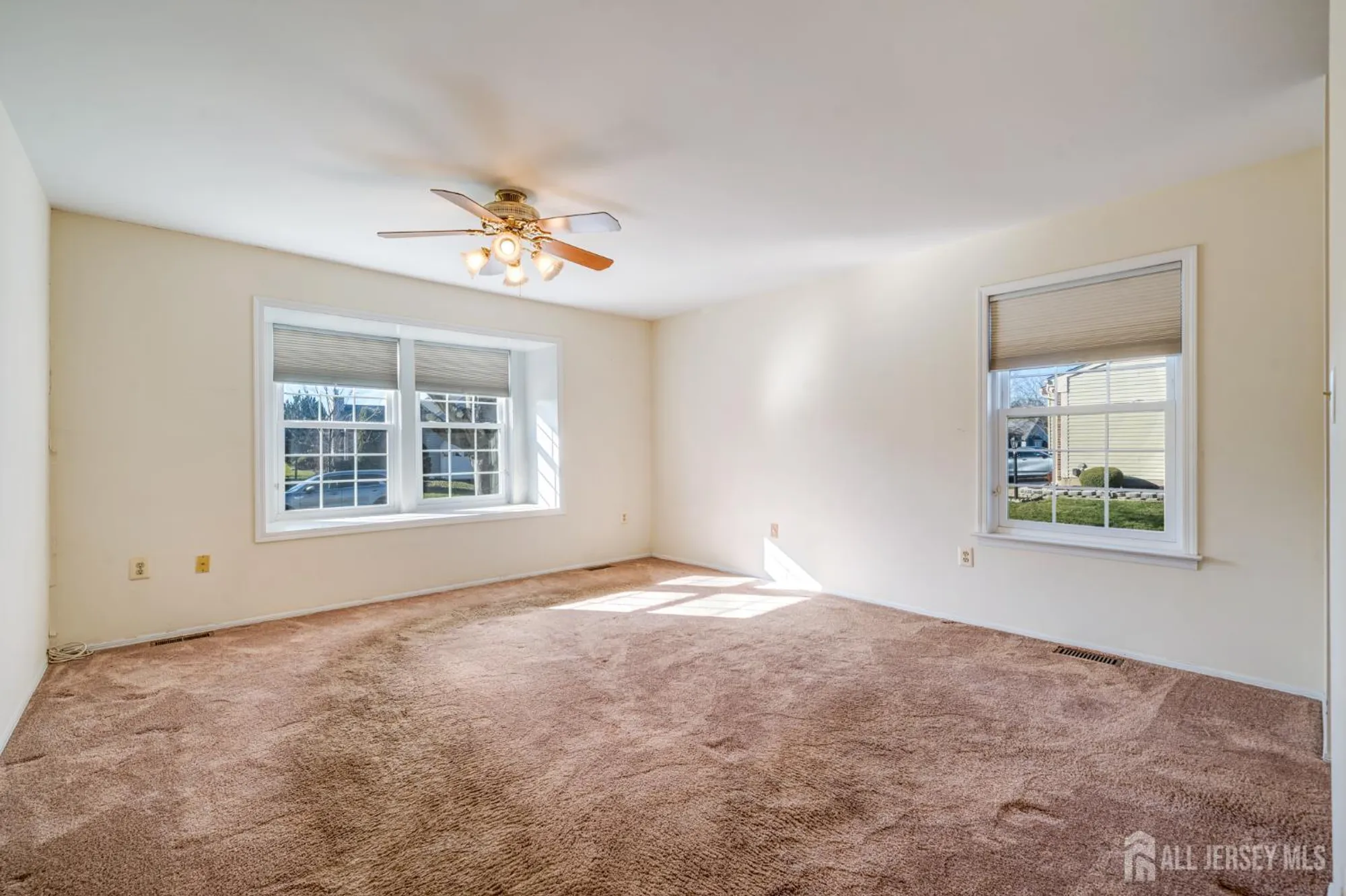 Property Slideshow image 16 of 29 | 14b john paul jones dr b, Monroe, NJ, 08831