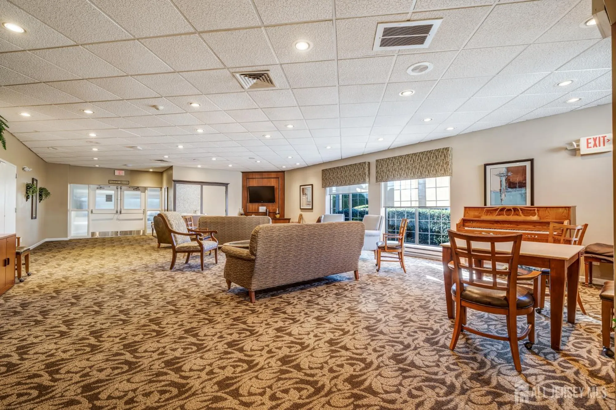 Property Slideshow image 25 of 29 | 14b john paul jones dr b, Monroe, NJ, 08831